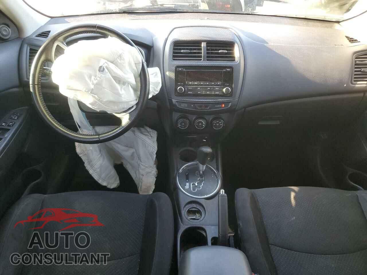 MITSUBISHI OUTLANDER 2015 - 4A4AP3AU6FE005226