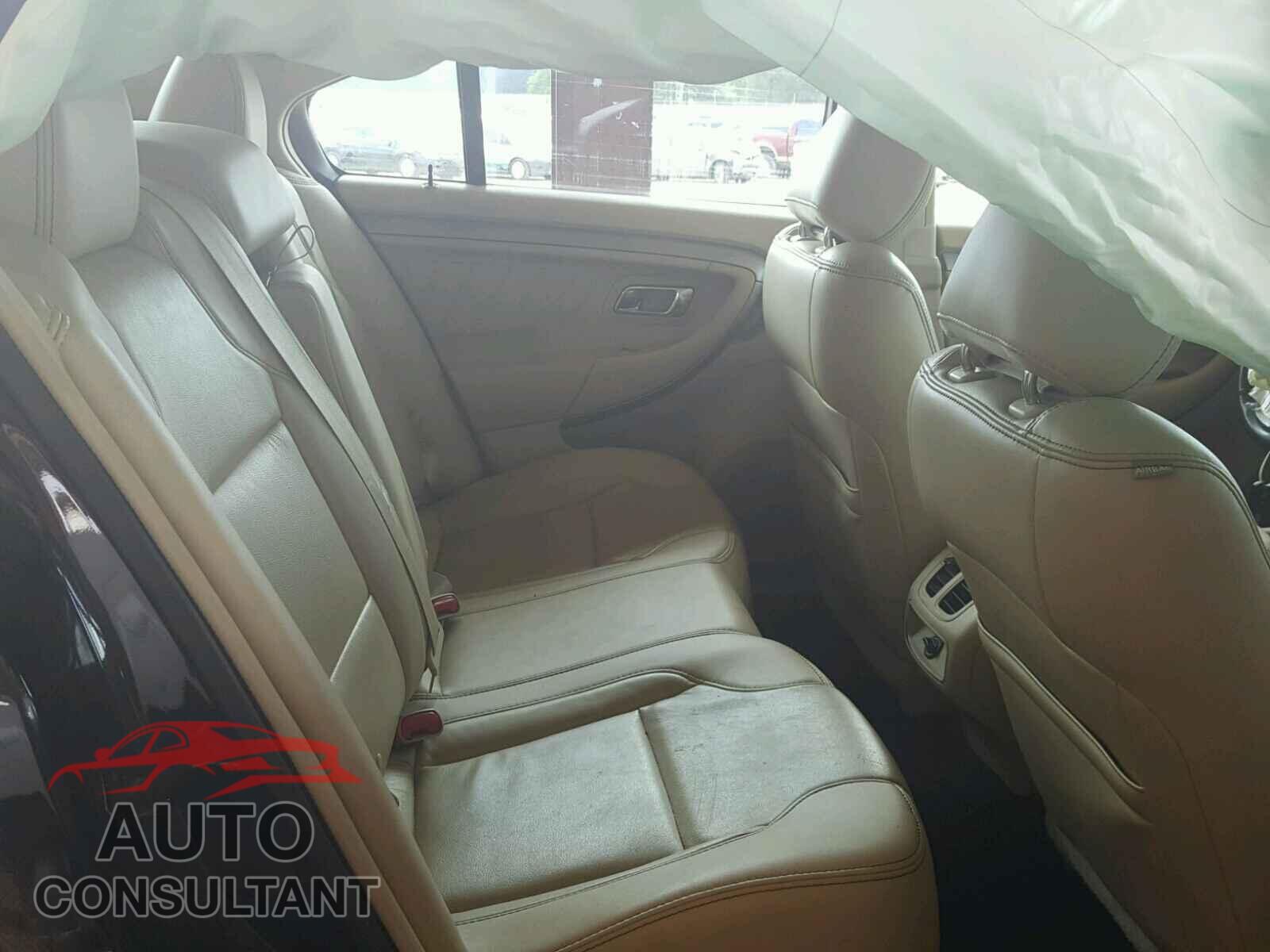 FORD TAURUS 2015 - 1FAHP2E82FG108456
