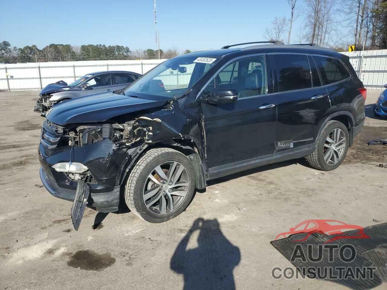 HONDA PILOT 2016 - 5FNYF6H05GB023858