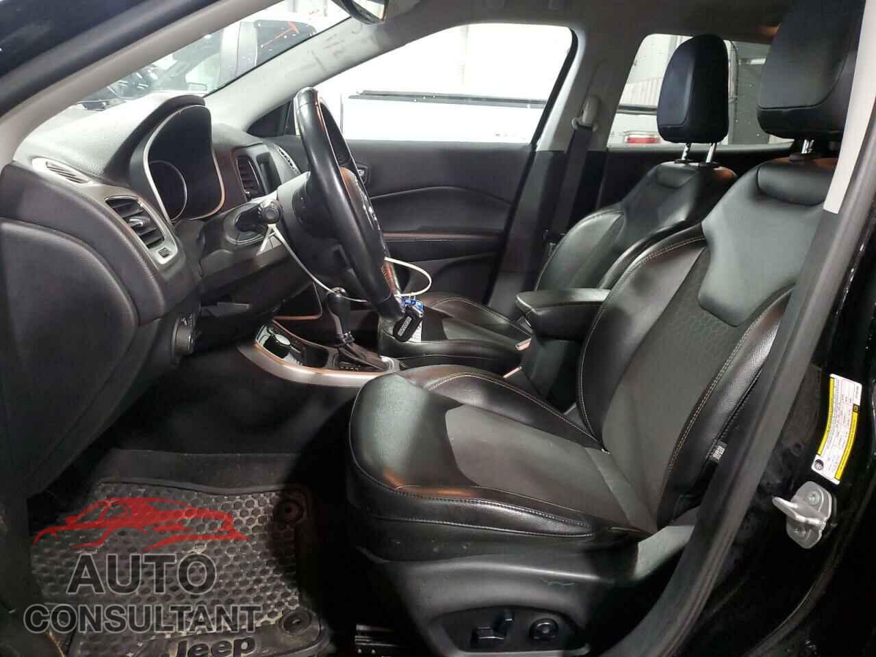 JEEP COMPASS 2018 - 3C4NJDBB9JT185100
