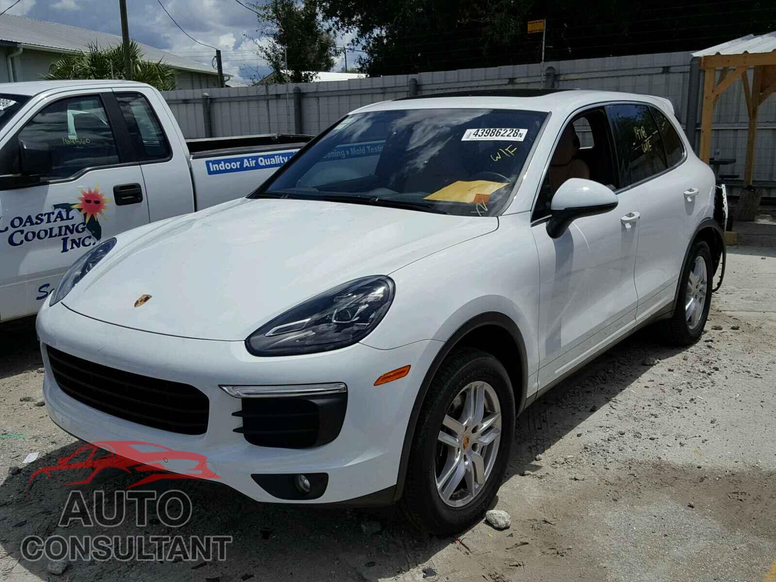 PORSCHE CAYENNE 2016 - WP1AA2A25GLA03982