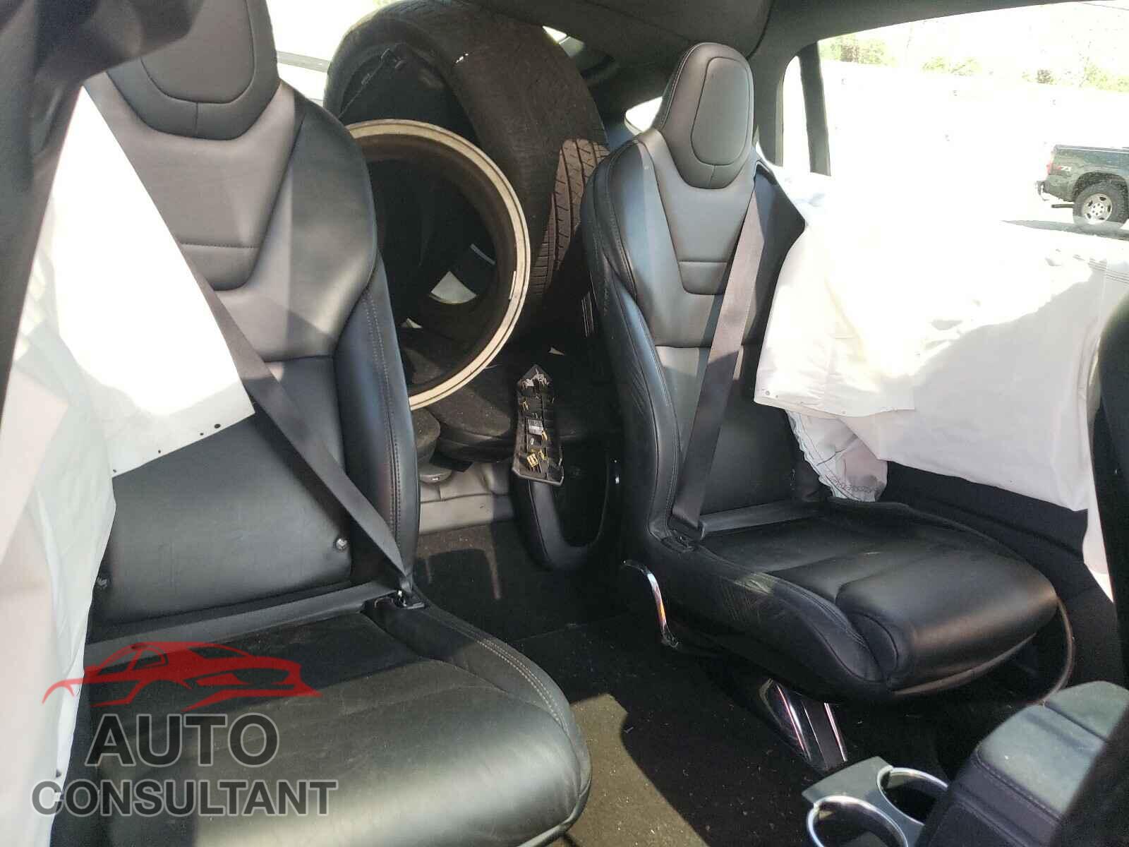 TESLA MODEL X 2016 - 5YJXCBE2XGF005097