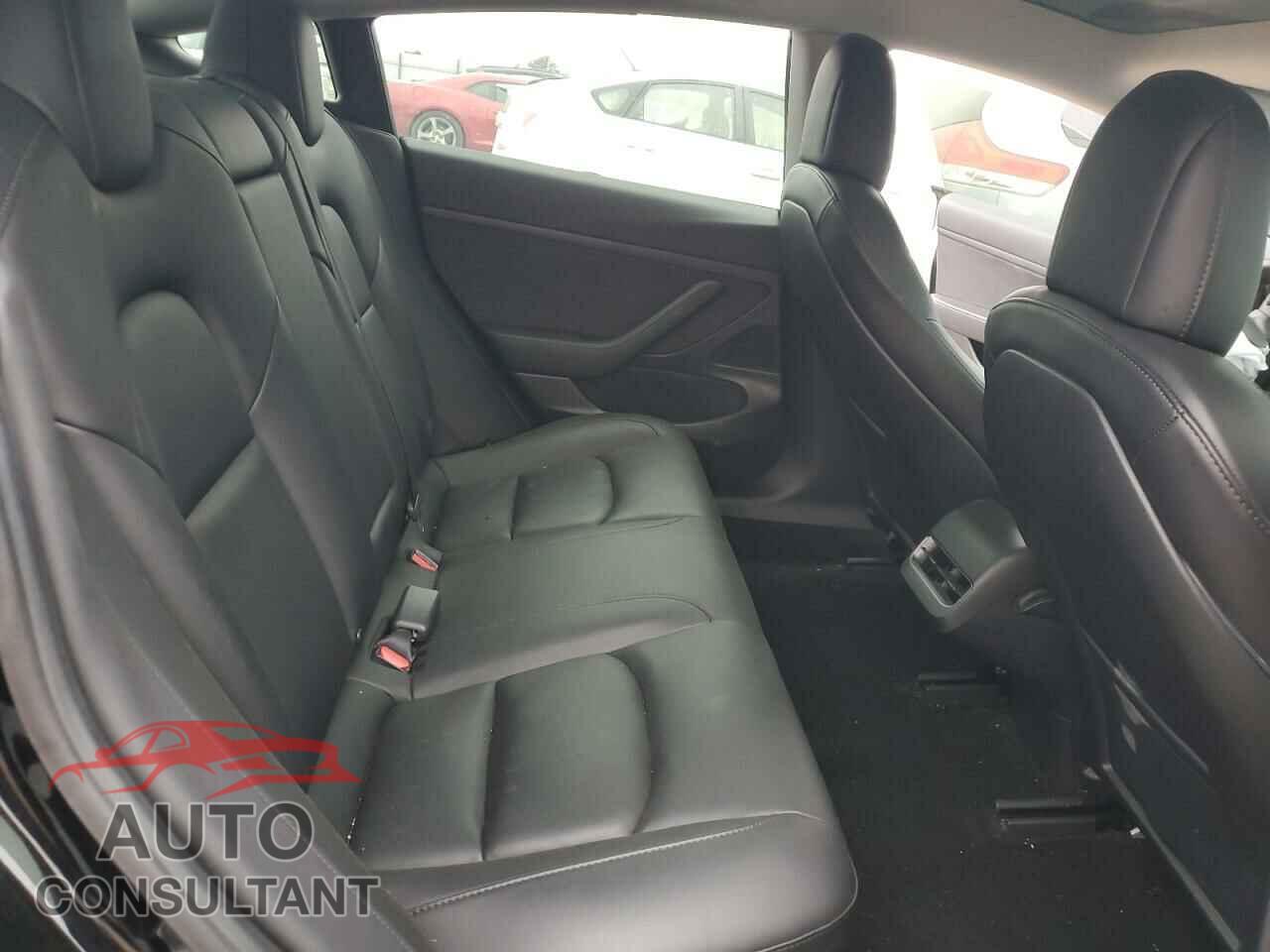 TESLA MODEL 3 2021 - 5YJ3E1EA6MF877752
