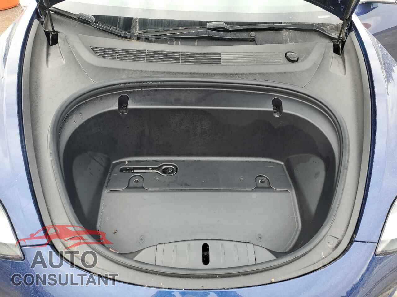 TESLA MODEL 3 2020 - 5YJ3E1EB9LF647694