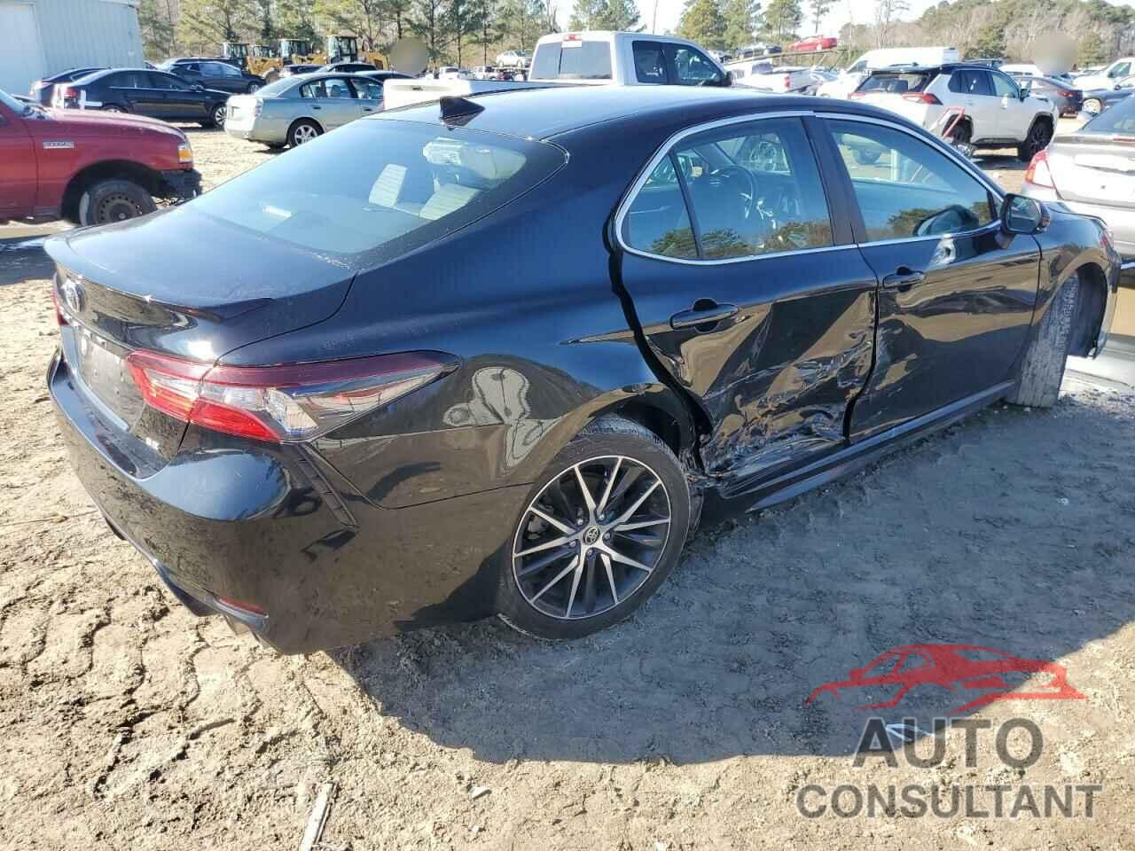 TOYOTA CAMRY 2021 - 4T1G11AK3MU524254