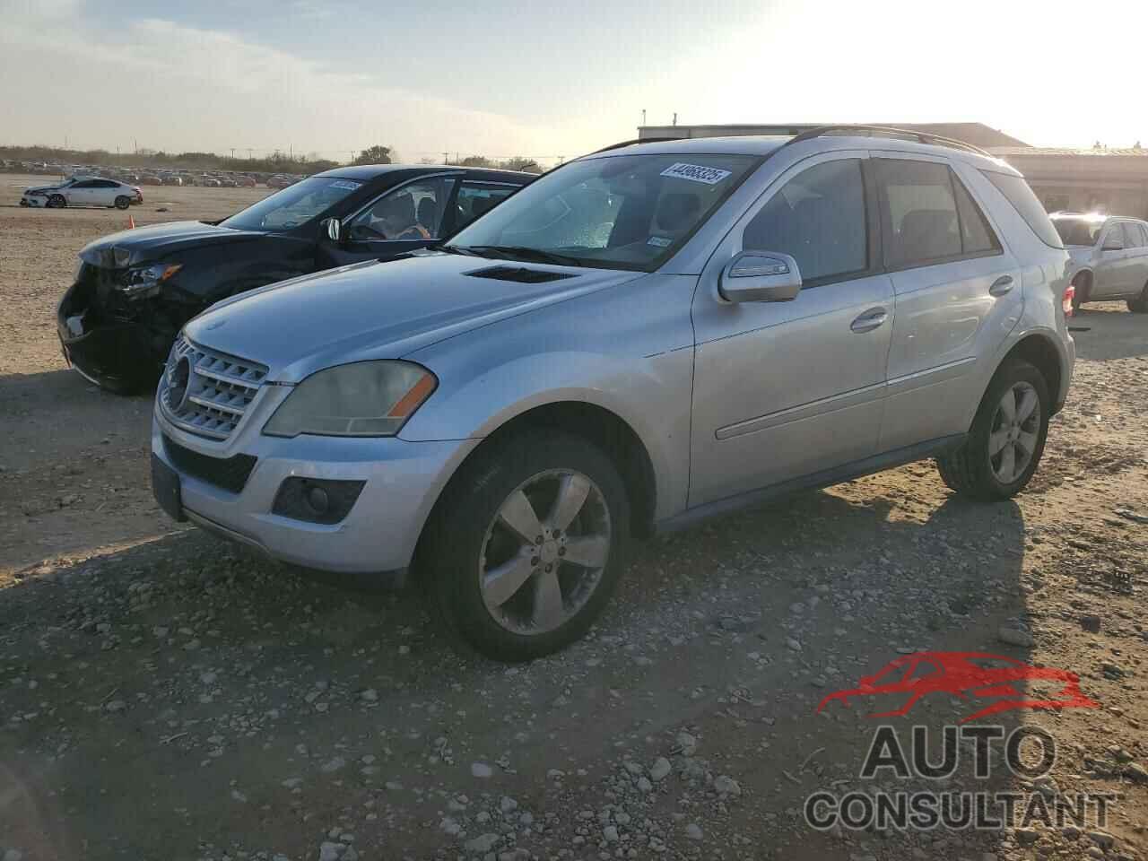 MERCEDES-BENZ M-CLASS 2009 - 4JGBB86E99A509334