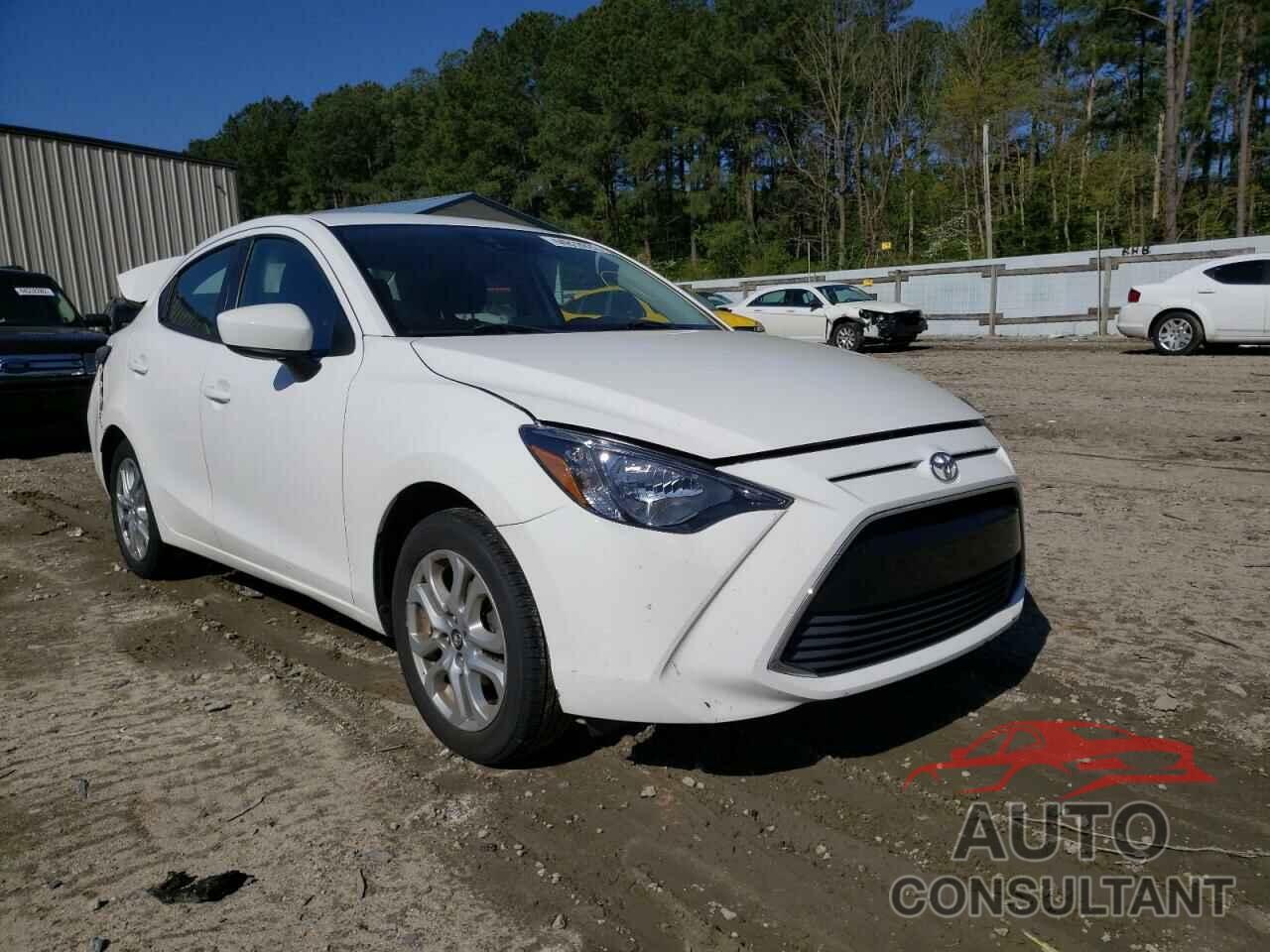 TOYOTA YARIS 2017 - 3MYDLBYV6HY153733