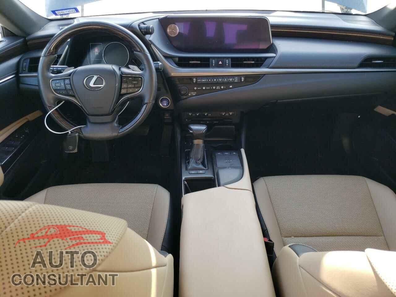 LEXUS ES300 2019 - JTHB21B12K2000246
