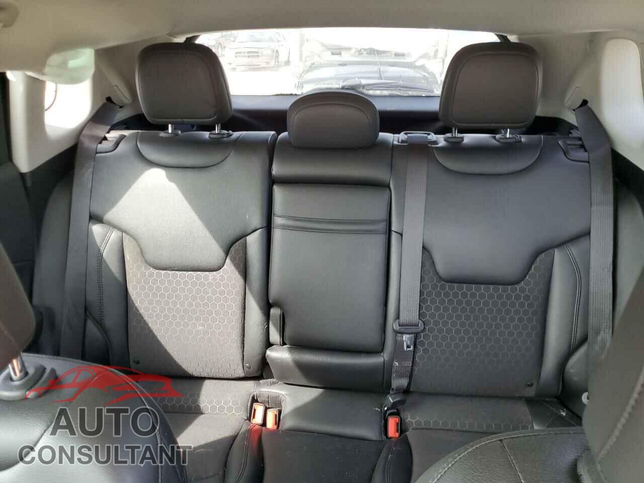JEEP COMPASS 2019 - 3C4NJDBB7KT840002
