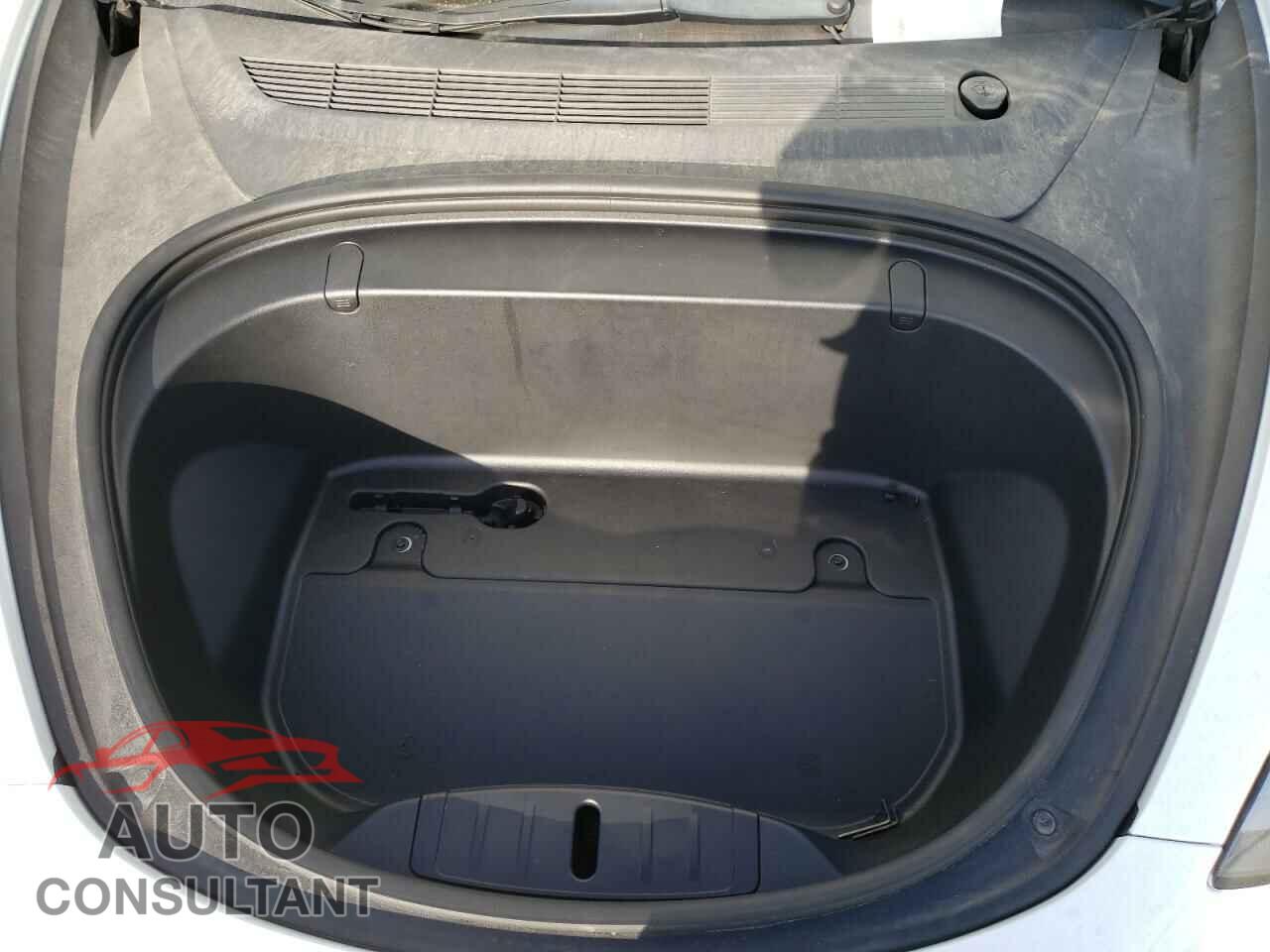 TESLA MODEL 3 2019 - 5YJ3E1EA3KF444936