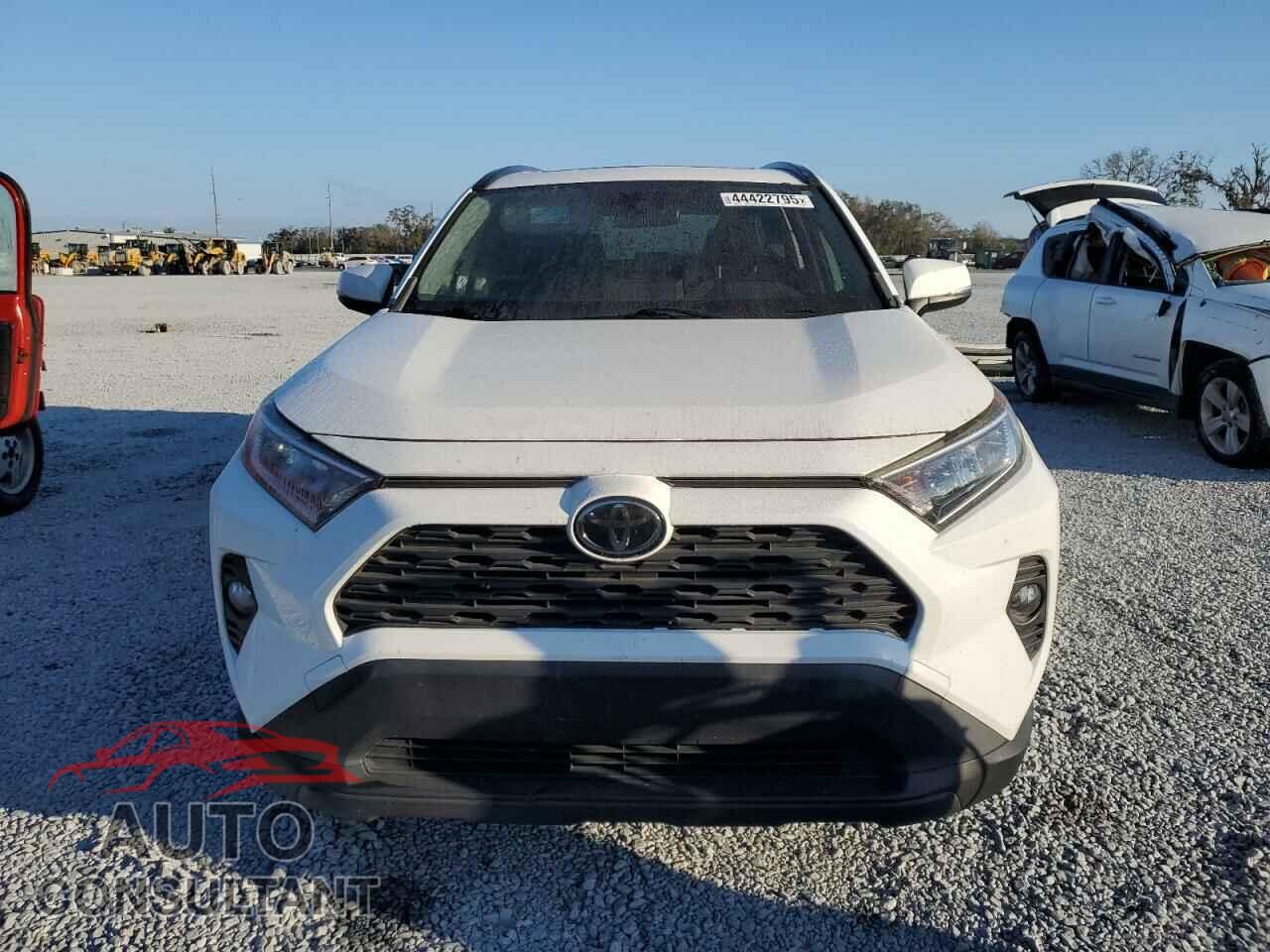 TOYOTA RAV4 2019 - JTMC1RFV2KD032624