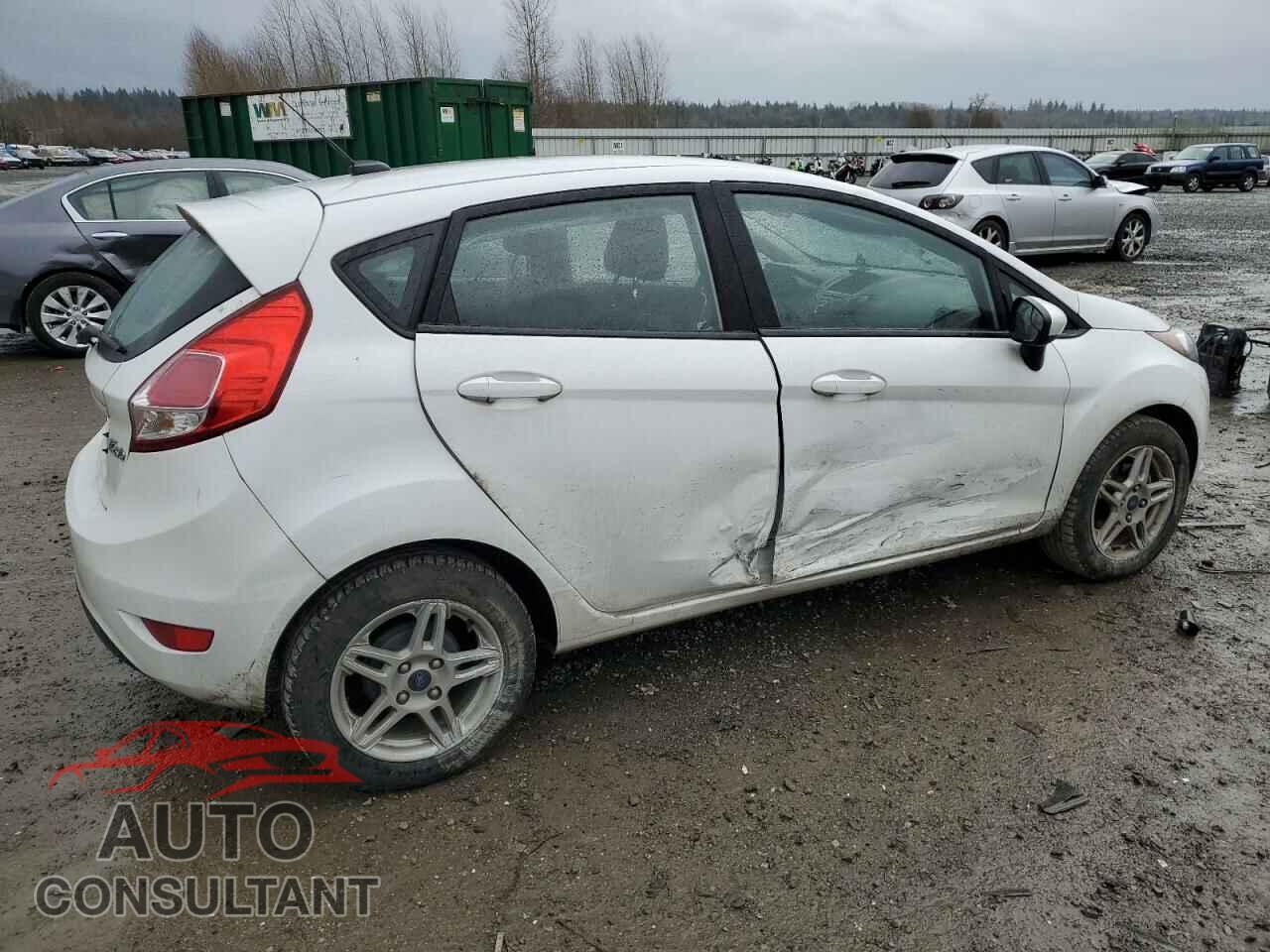 FORD FIESTA 2018 - 3FADP4EJ2JM104936