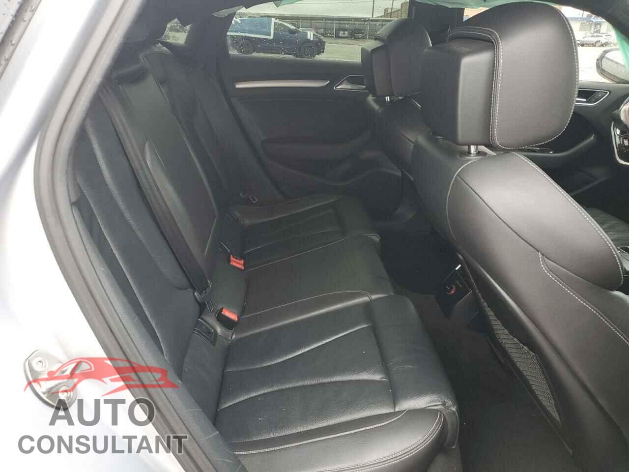 AUDI S3 2015 - WAUBFGFF9F1140513