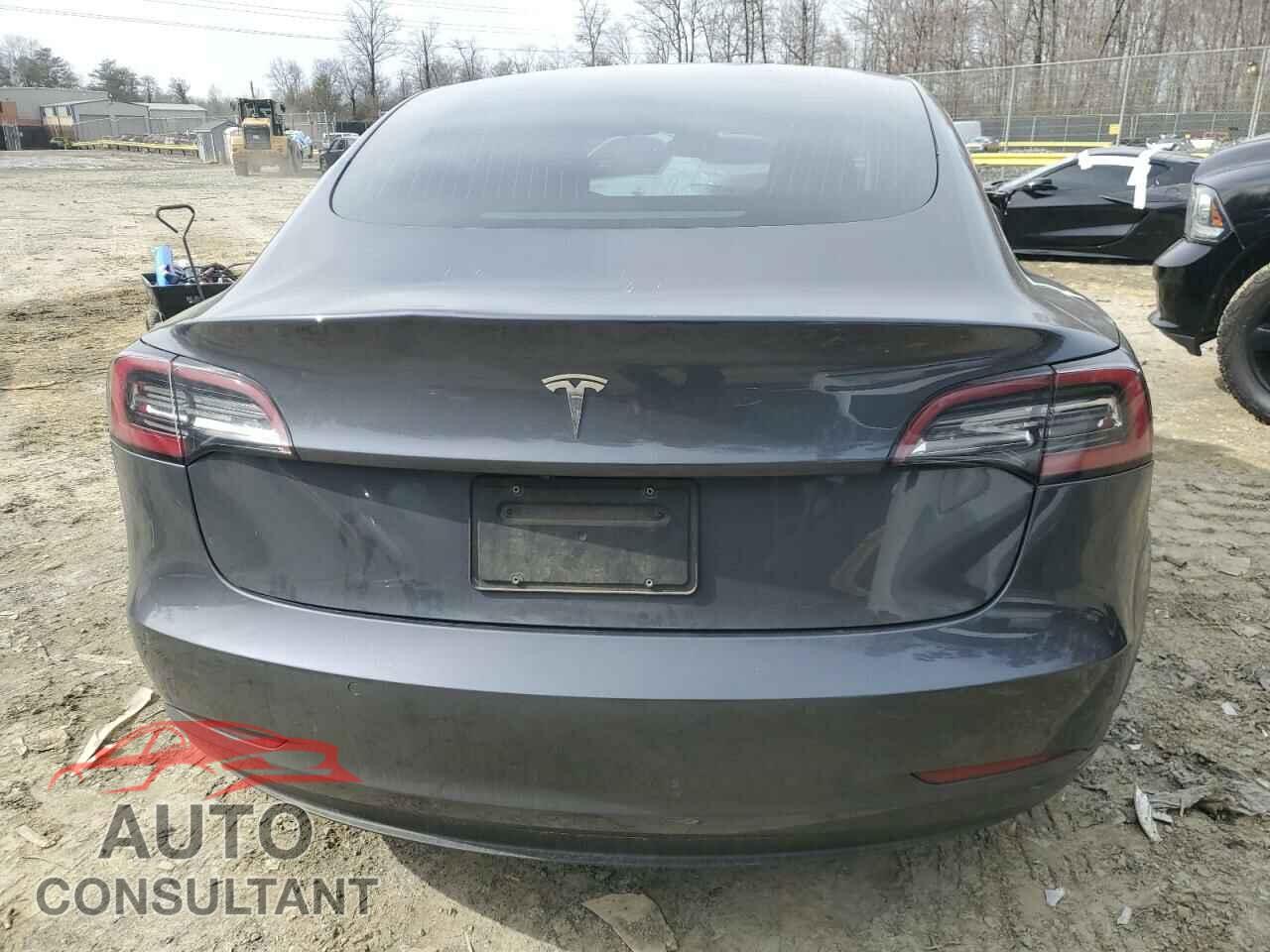 TESLA MODEL 3 2019 - 5YJ3E1EA0KF400330