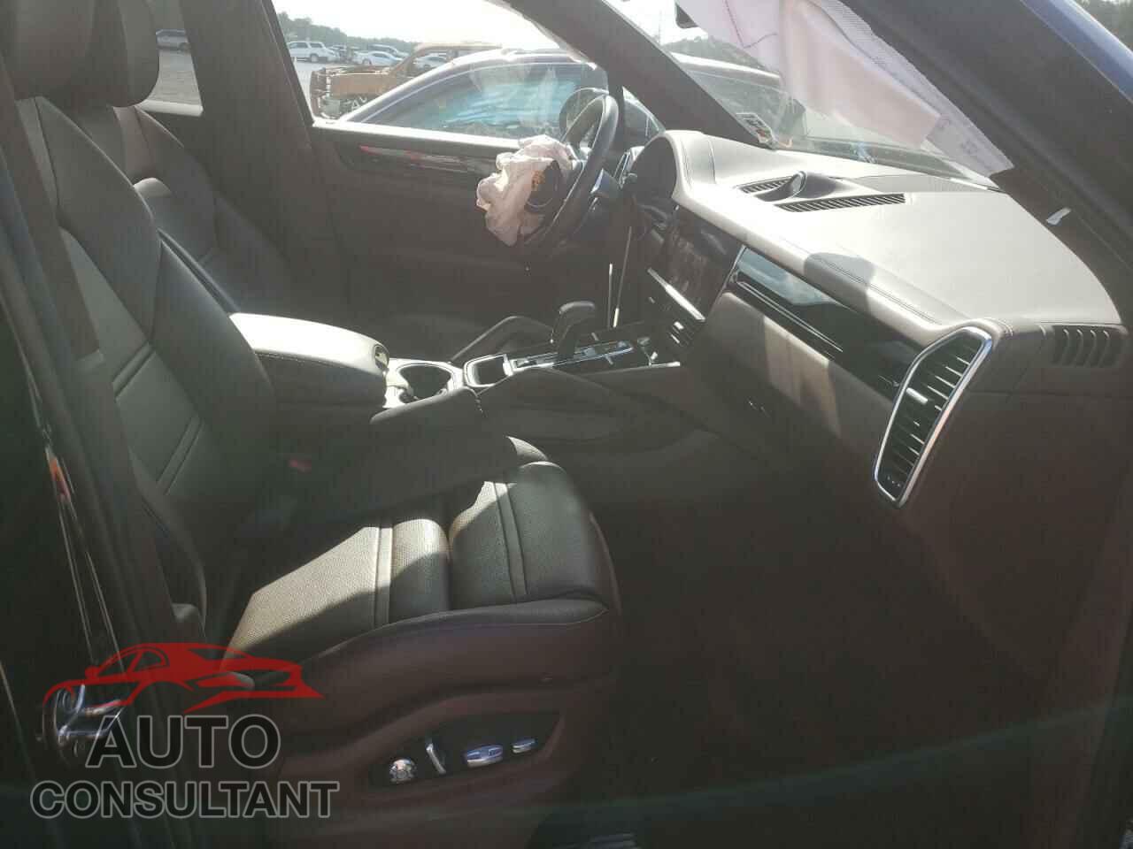PORSCHE CAYENNE 2020 - WP1AA2AY8LDA02964