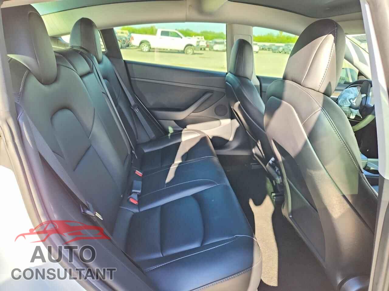 TESLA MODEL 3 2021 - 5YJ3E1EB1MF995684