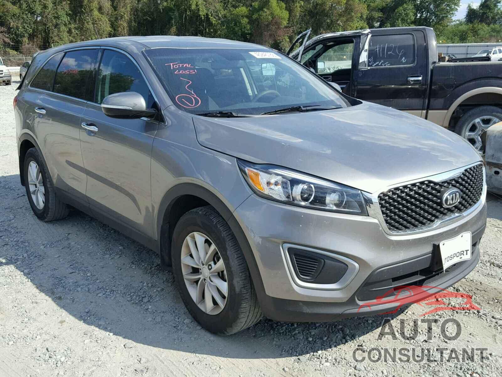 KIA SORENTO LX 2017 - 5XYPG4A36HG275906