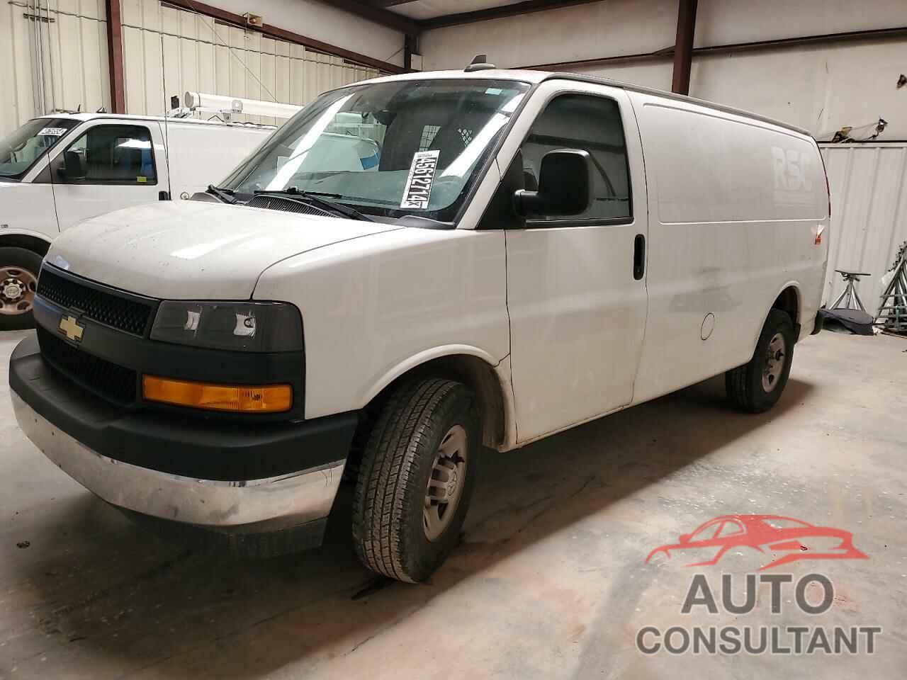 CHEVROLET EXPRESS 2018 - 1GCWGAFP2J1309223