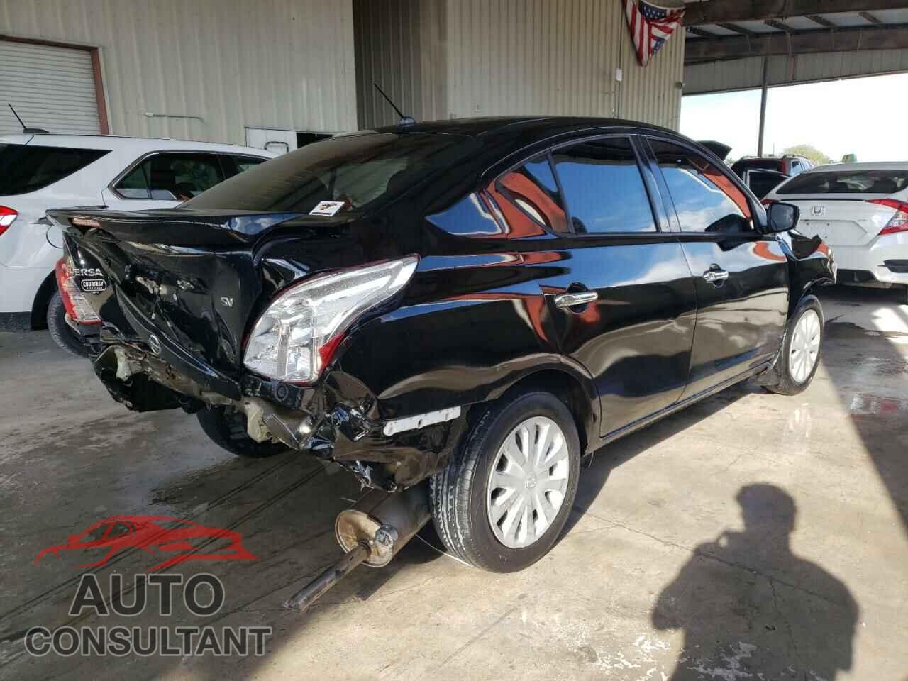 NISSAN VERSA 2019 - 3N1CN7AP3KL806975