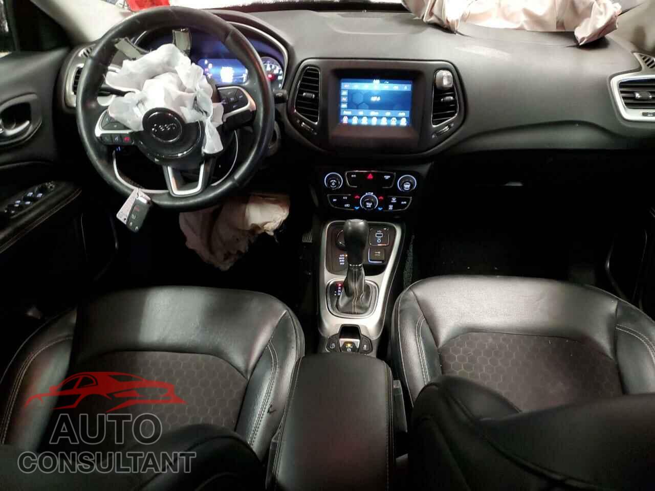 JEEP COMPASS 2018 - 3C4NJDBB7JT262191