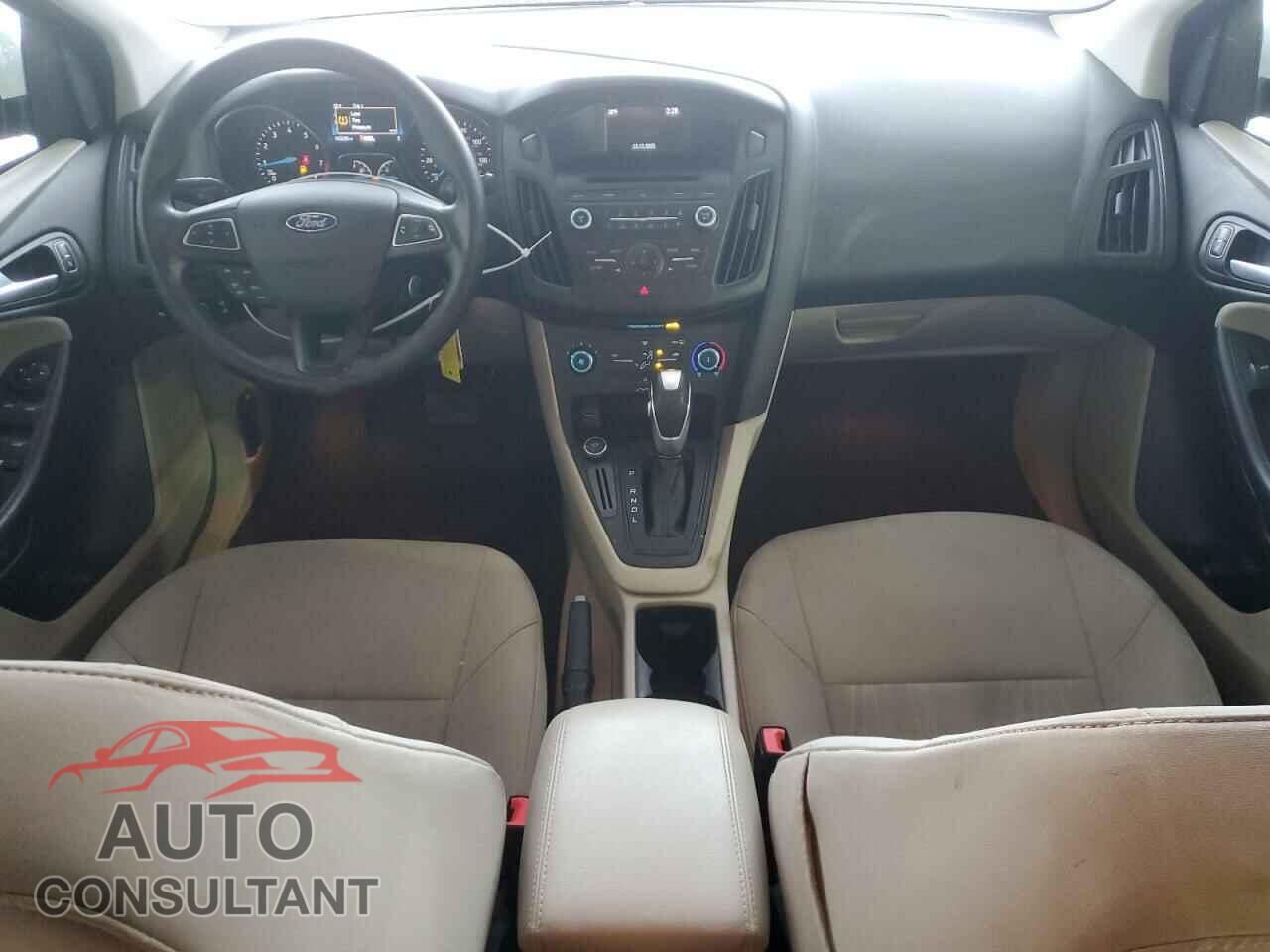 FORD FOCUS 2015 - 1FADP3F23FL293266