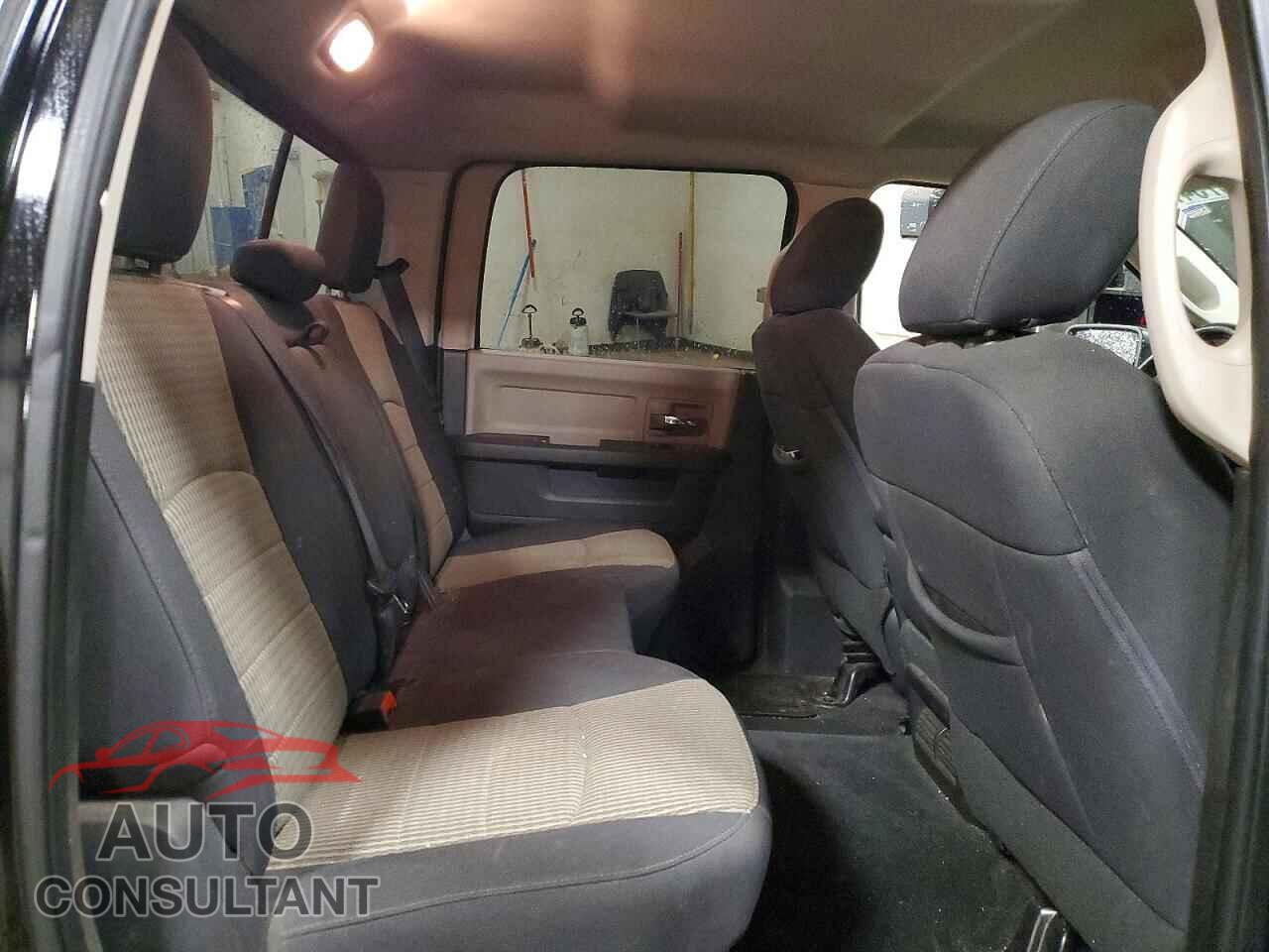 DODGE RAM 1500 2012 - 1C6RD7LTXCS252011