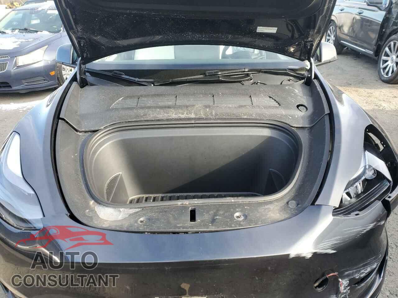 TESLA MODEL Y 2024 - 7SAYGDED1RF025136