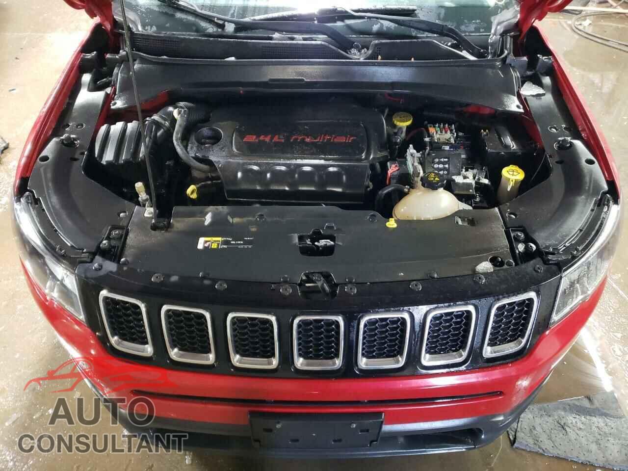 JEEP COMPASS 2018 - 3C4NJDBB8JT180048