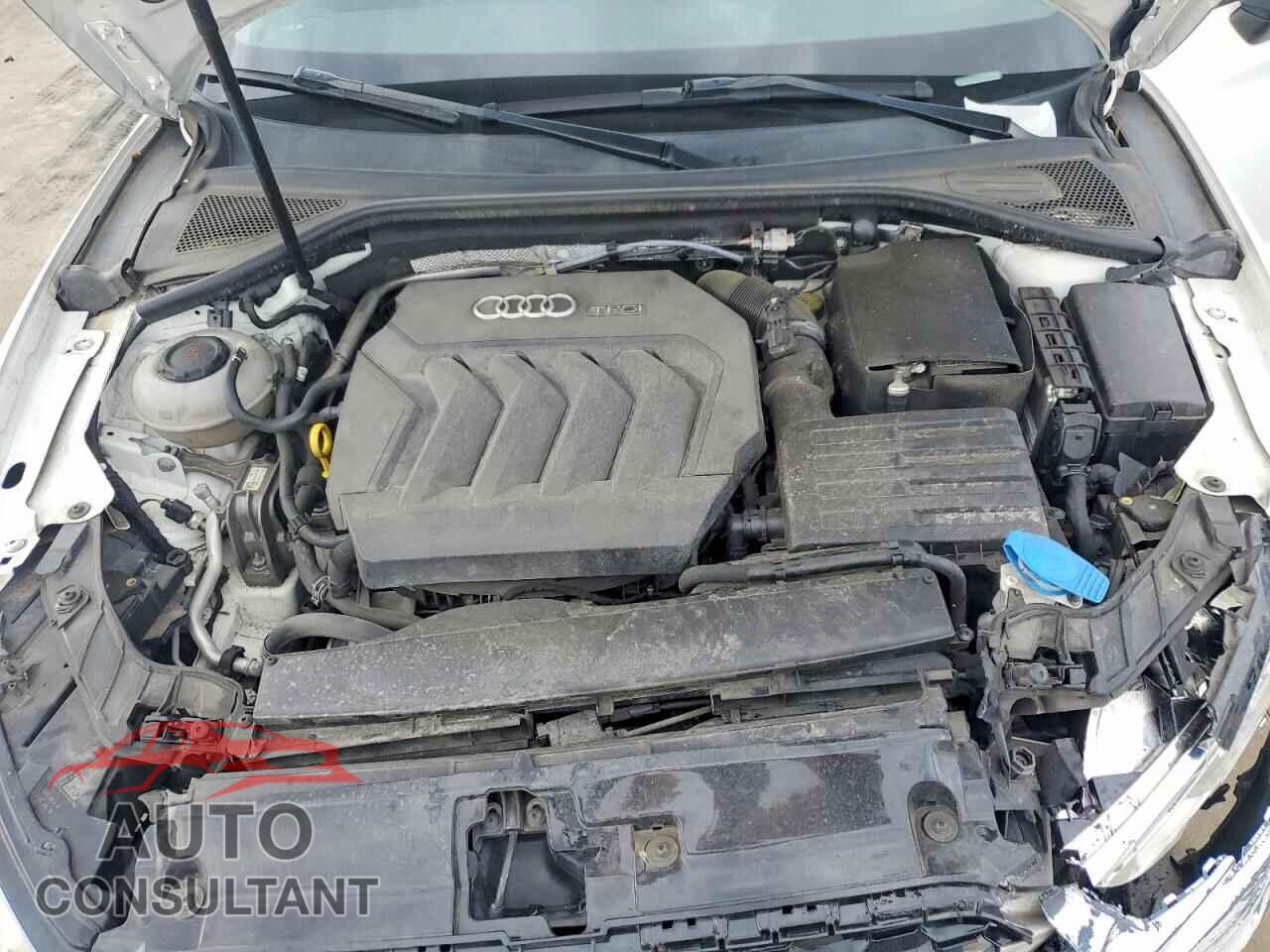 AUDI A3 2018 - WAUAUGFF4J1040443