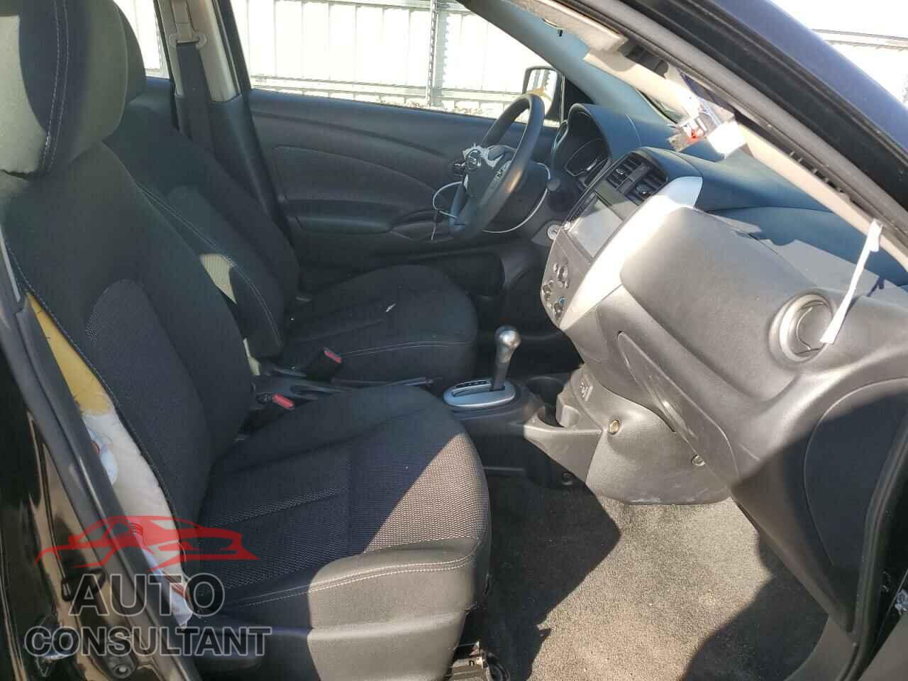 NISSAN VERSA 2019 - 3N1CN7AP3KL880784