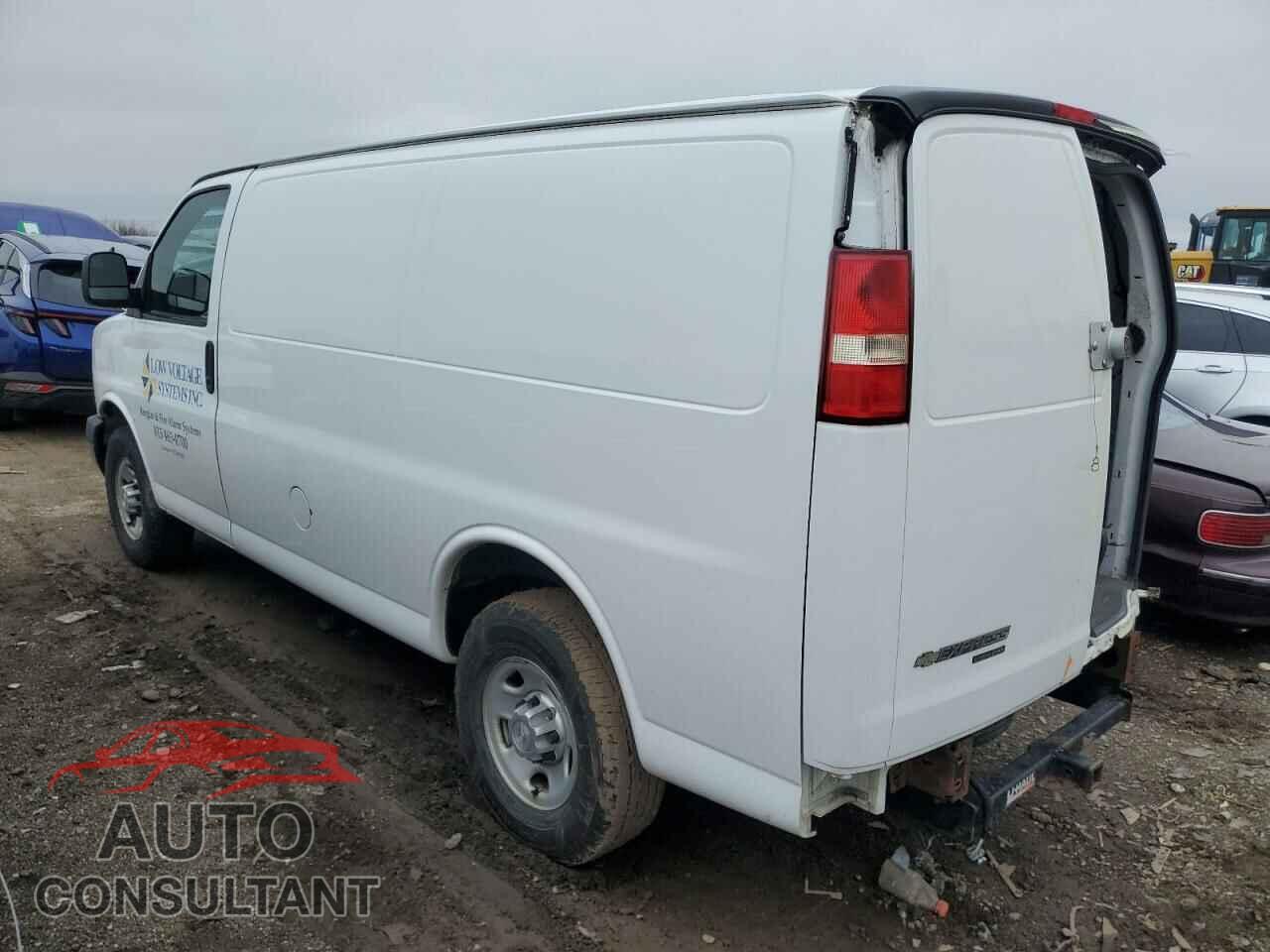 CHEVROLET EXPRESS 2015 - 1GCWGFCF9F1183295
