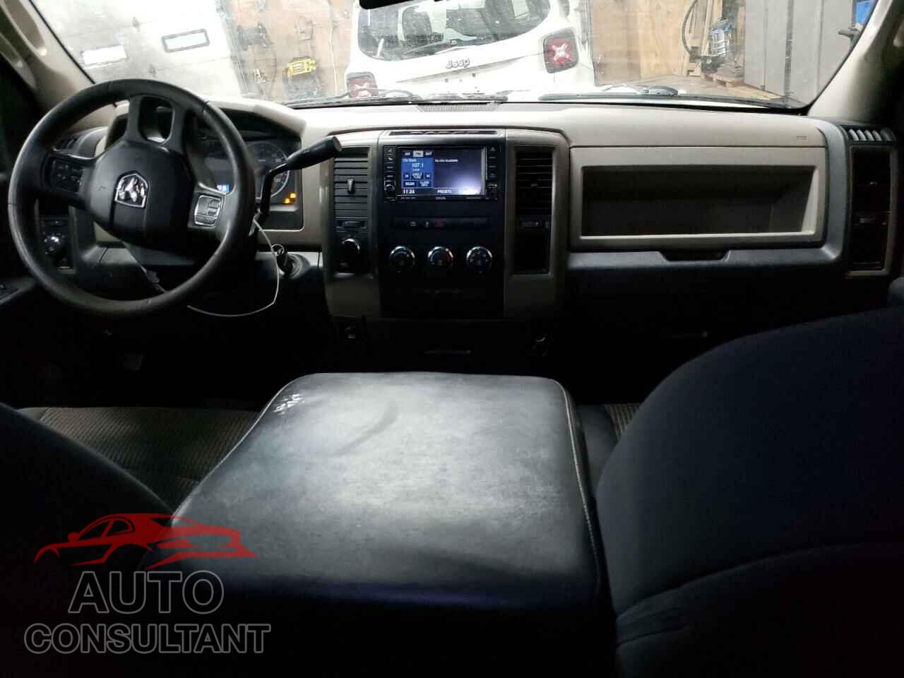 DODGE RAM 1500 2012 - 1C6RD7FT1CS342983