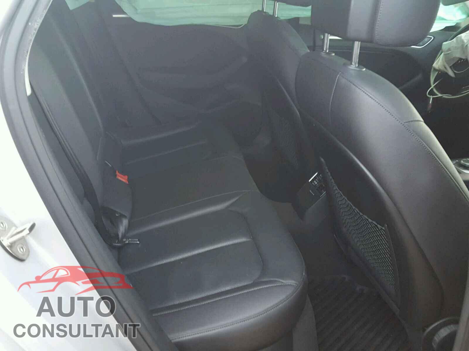 AUDI A3 2015 - WAUACGFF8F1081877