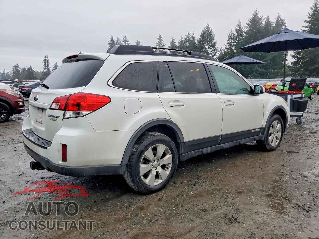SUBARU OUTBACK 2010 - 4S4BRBKC7A3315357