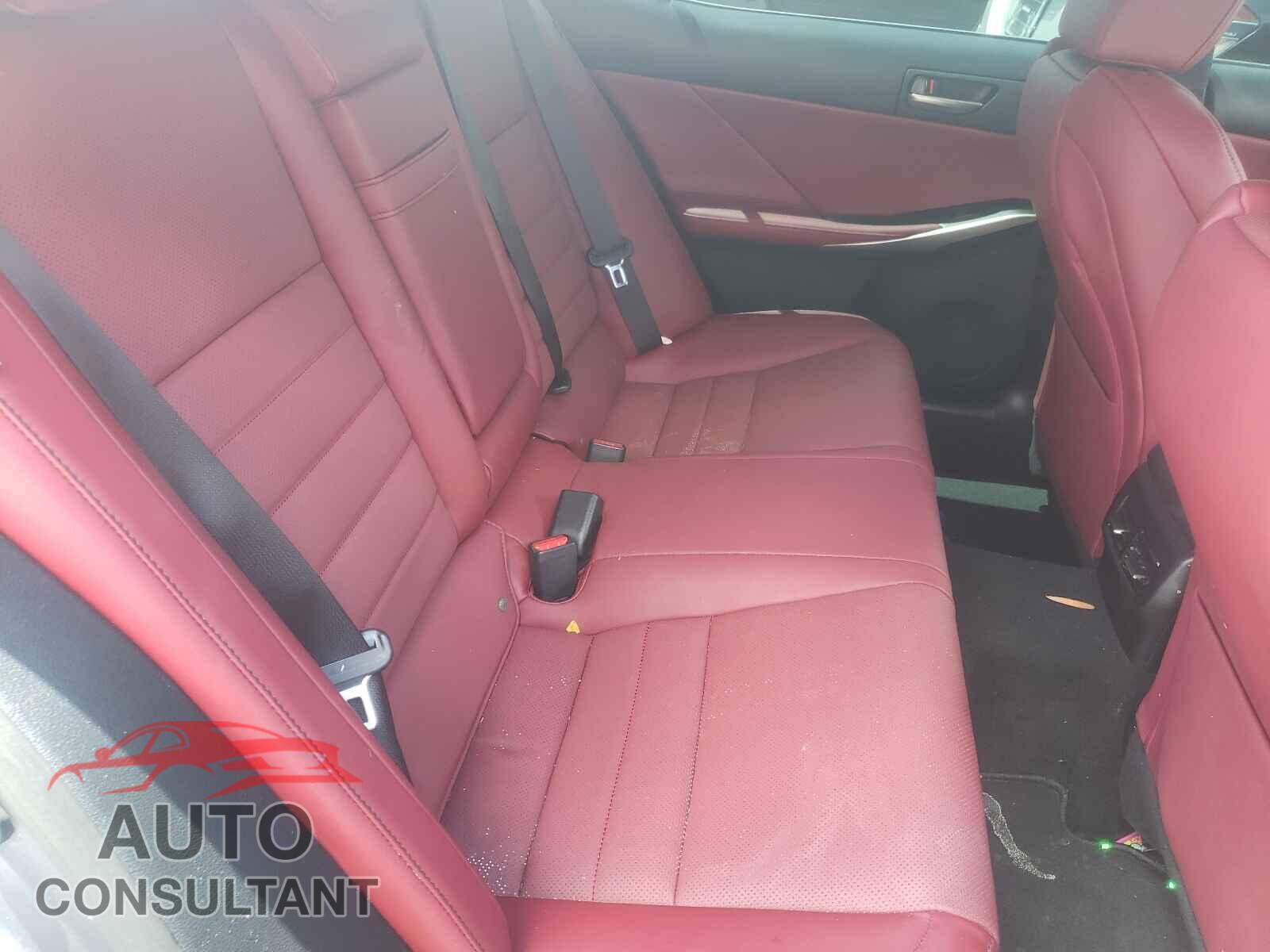 LEXUS IS 2020 - JTHGA1D26L5109095