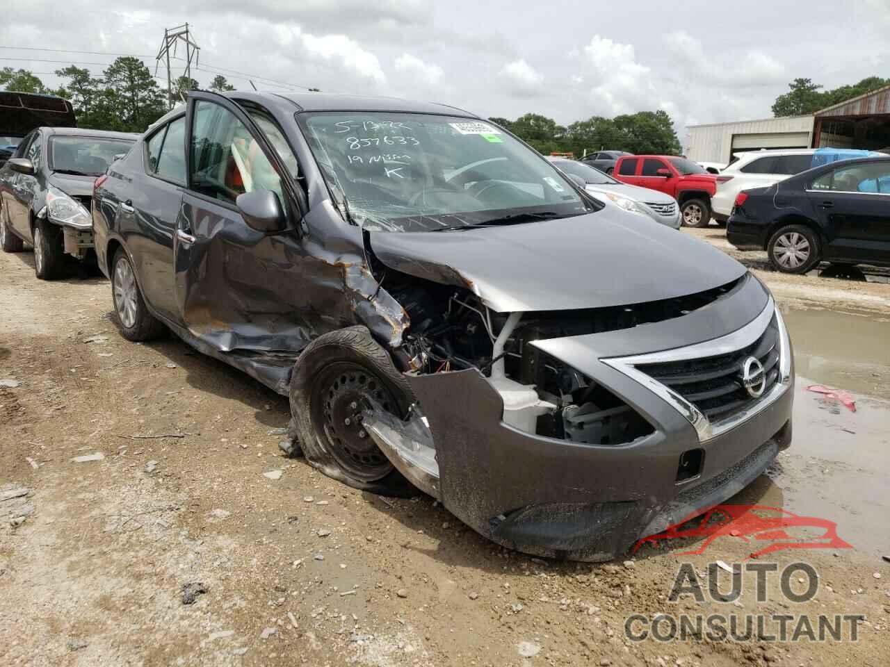 NISSAN VERSA 2019 - 3N1CN7AP9KL857638