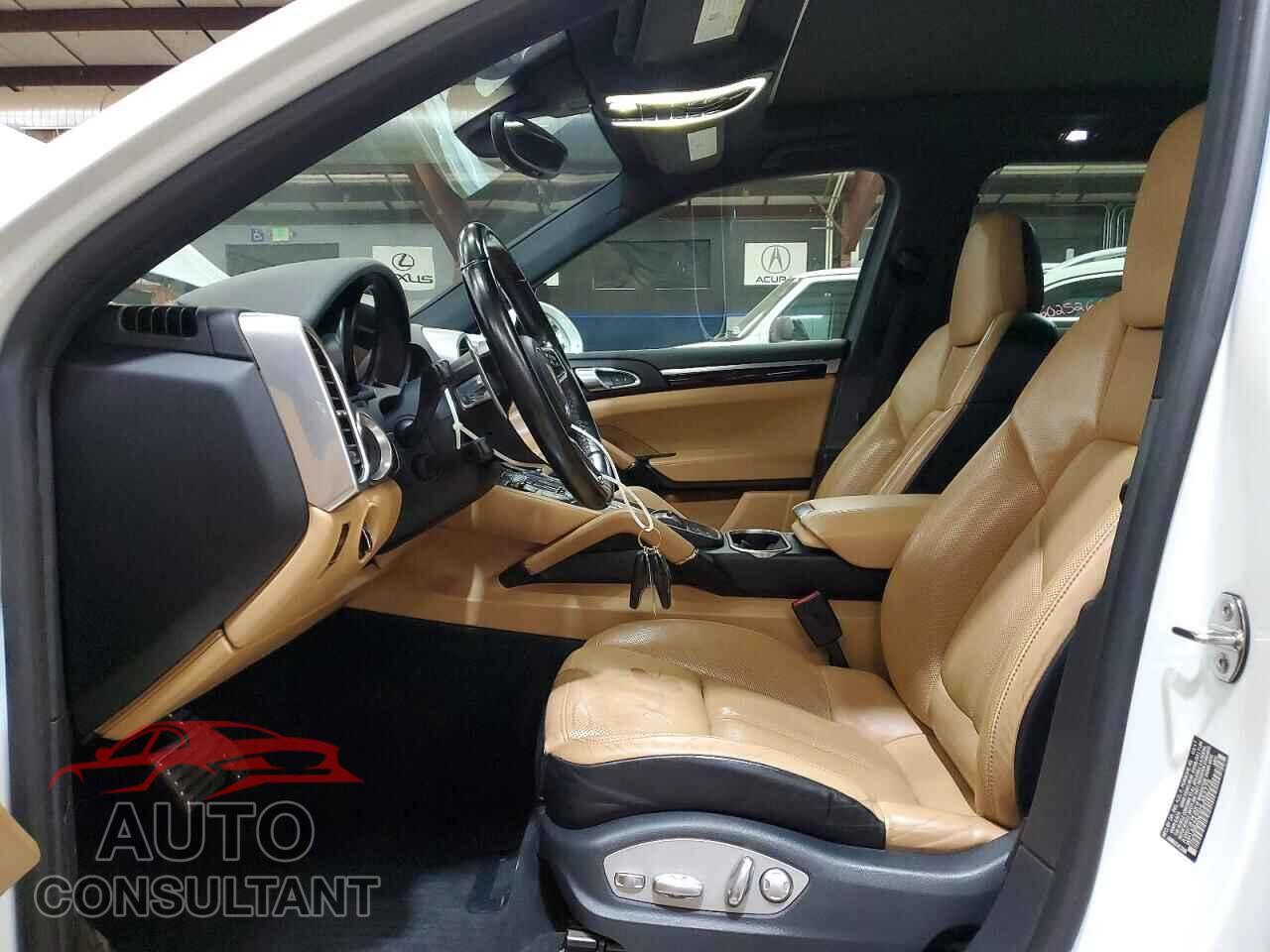 PORSCHE CAYENNE 2017 - WP1AB2A25HLA52775