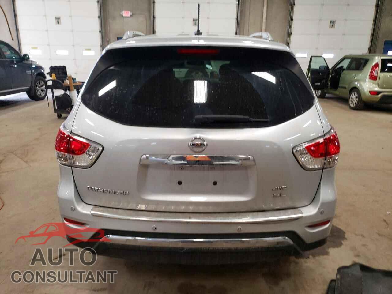 NISSAN PATHFINDER 2014 - 5N1AR2MM7EC729035