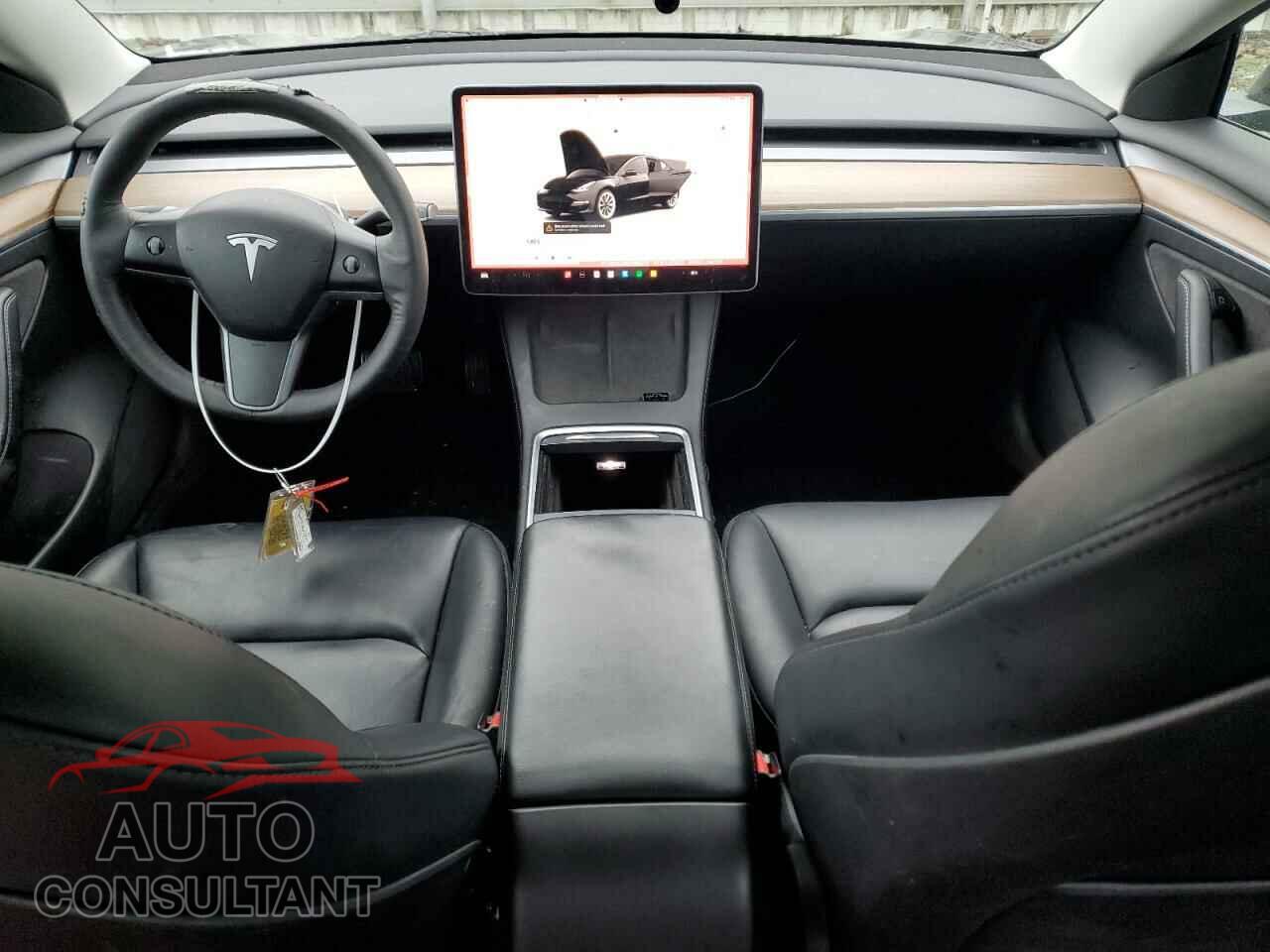 TESLA MODEL 3 2022 - 5YJ3E1EA8NF288073
