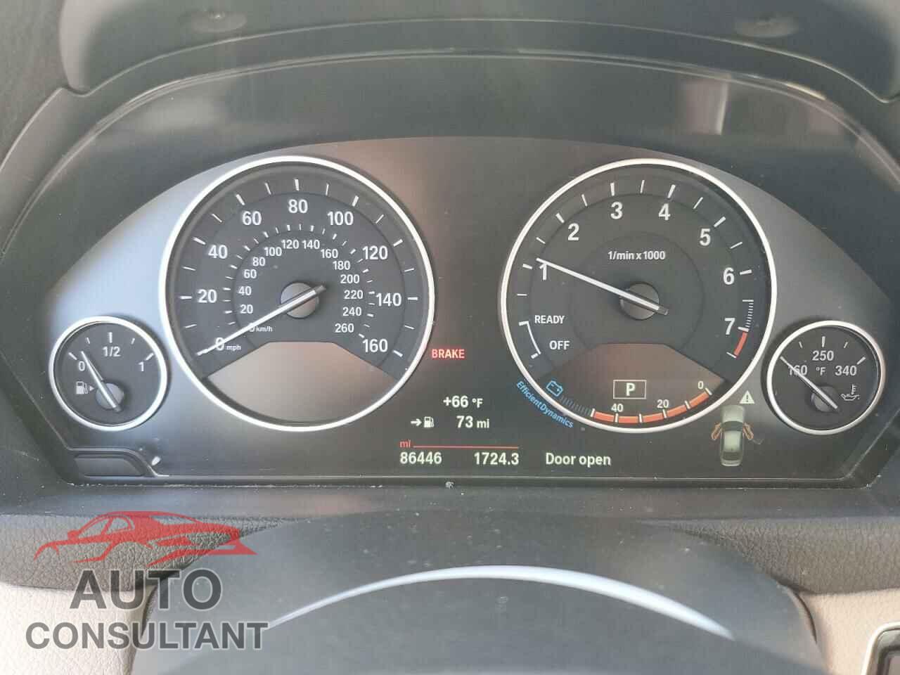 BMW 3 SERIES 2016 - WBA8E1G54GNU10516