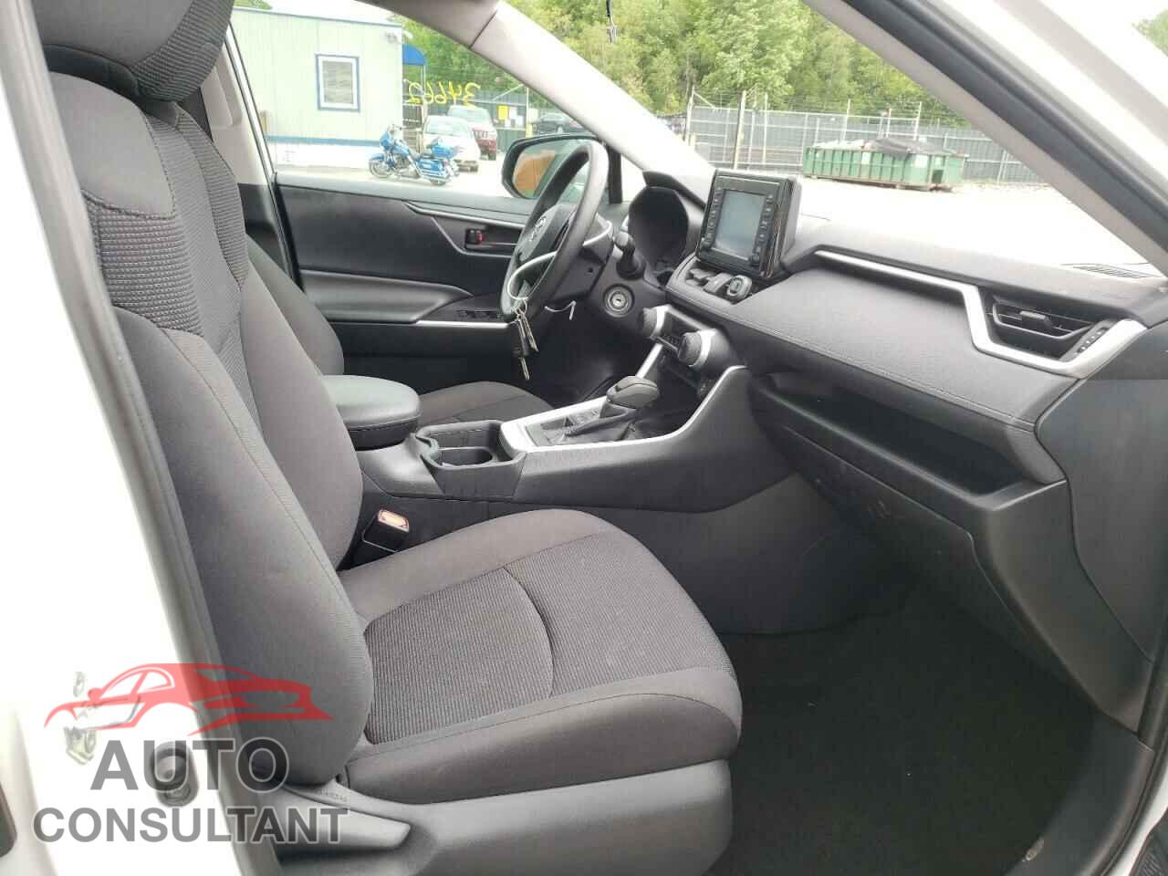 TOYOTA RAV4 2019 - 2T3F1RFV3KC005899