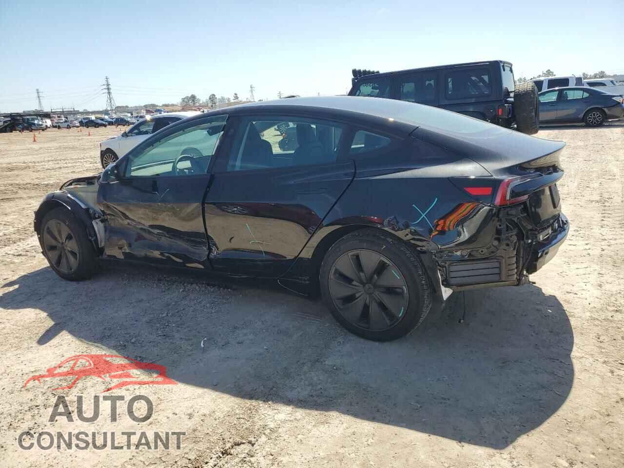 TESLA MODEL 3 2024 - 5YJ3E1EA3RF872810