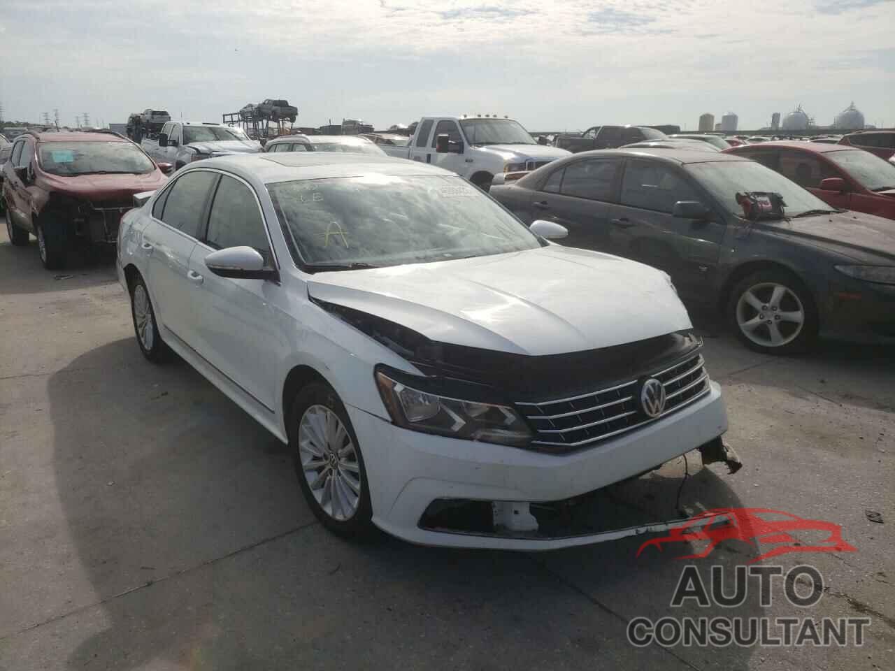 VOLKSWAGEN PASSAT 2016 - 1VWBT7A32GC008348