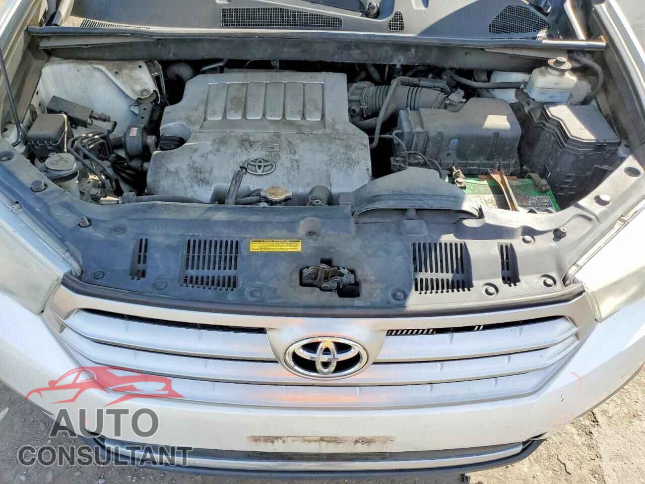 TOYOTA HIGHLANDER 2011 - 5TDBK3EH6BS064255