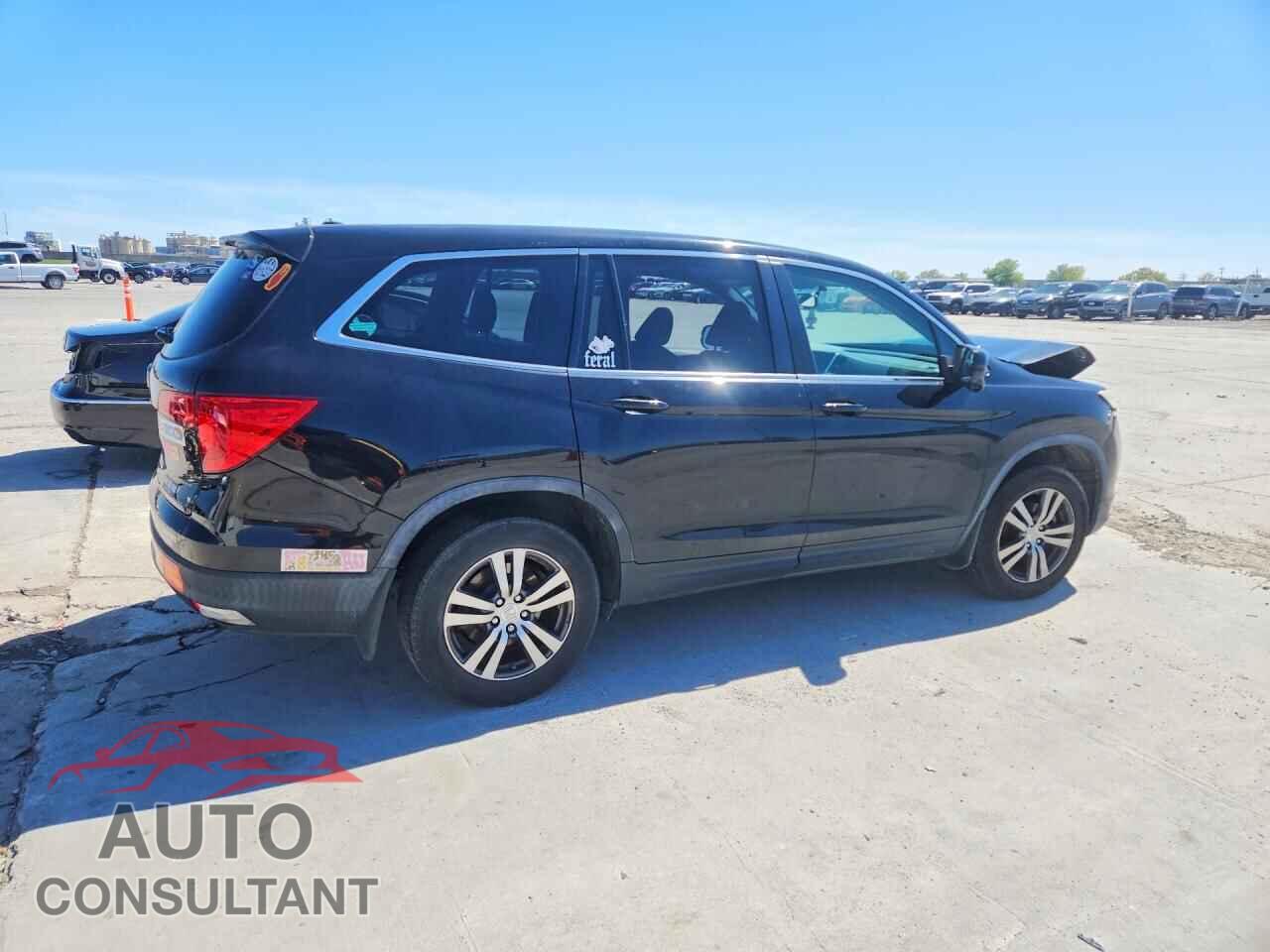 HONDA PILOT 2017 - 5FNYF5H58HB045425