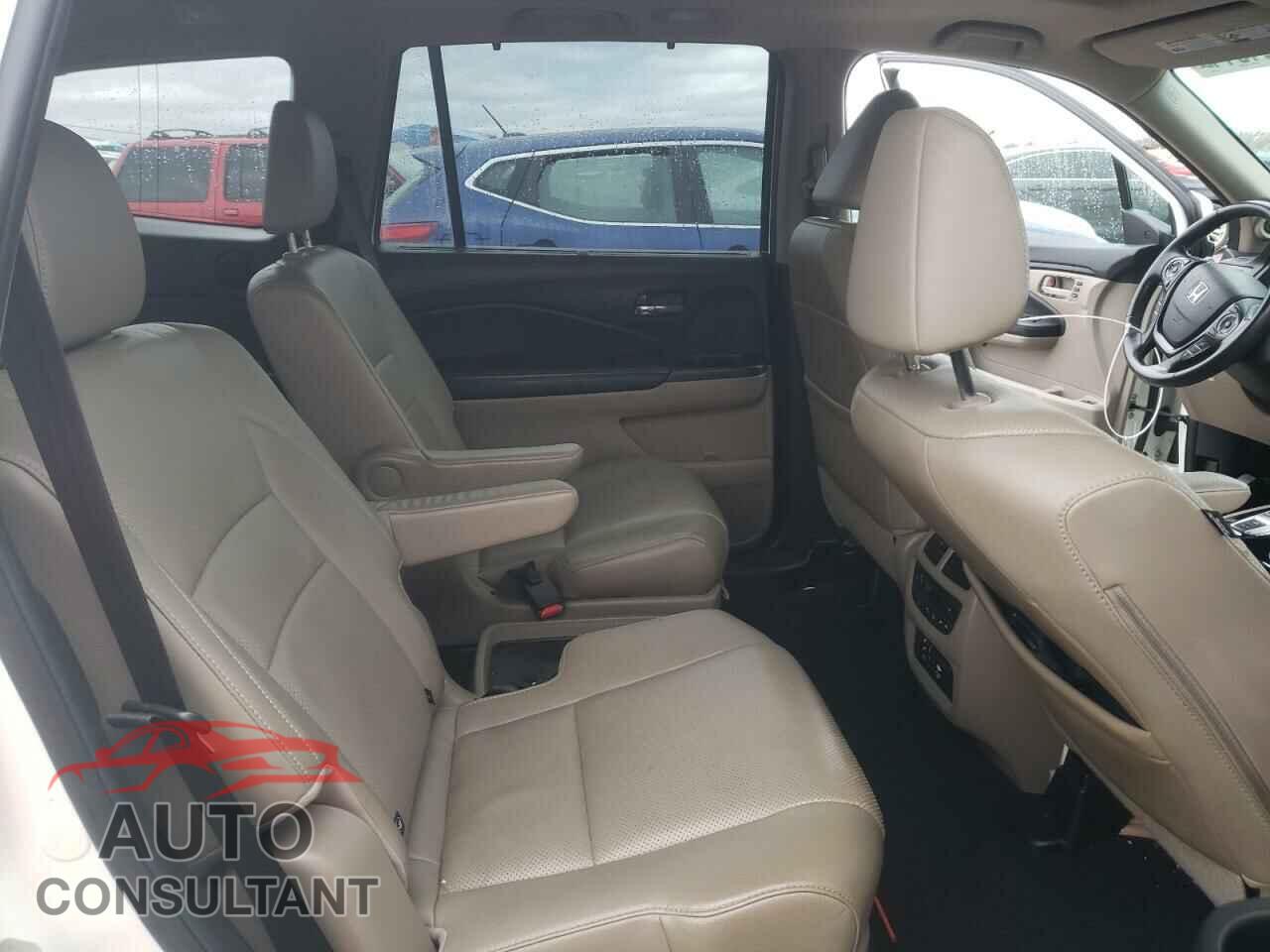 HONDA PILOT 2016 - 5FNYF6H08GB030805