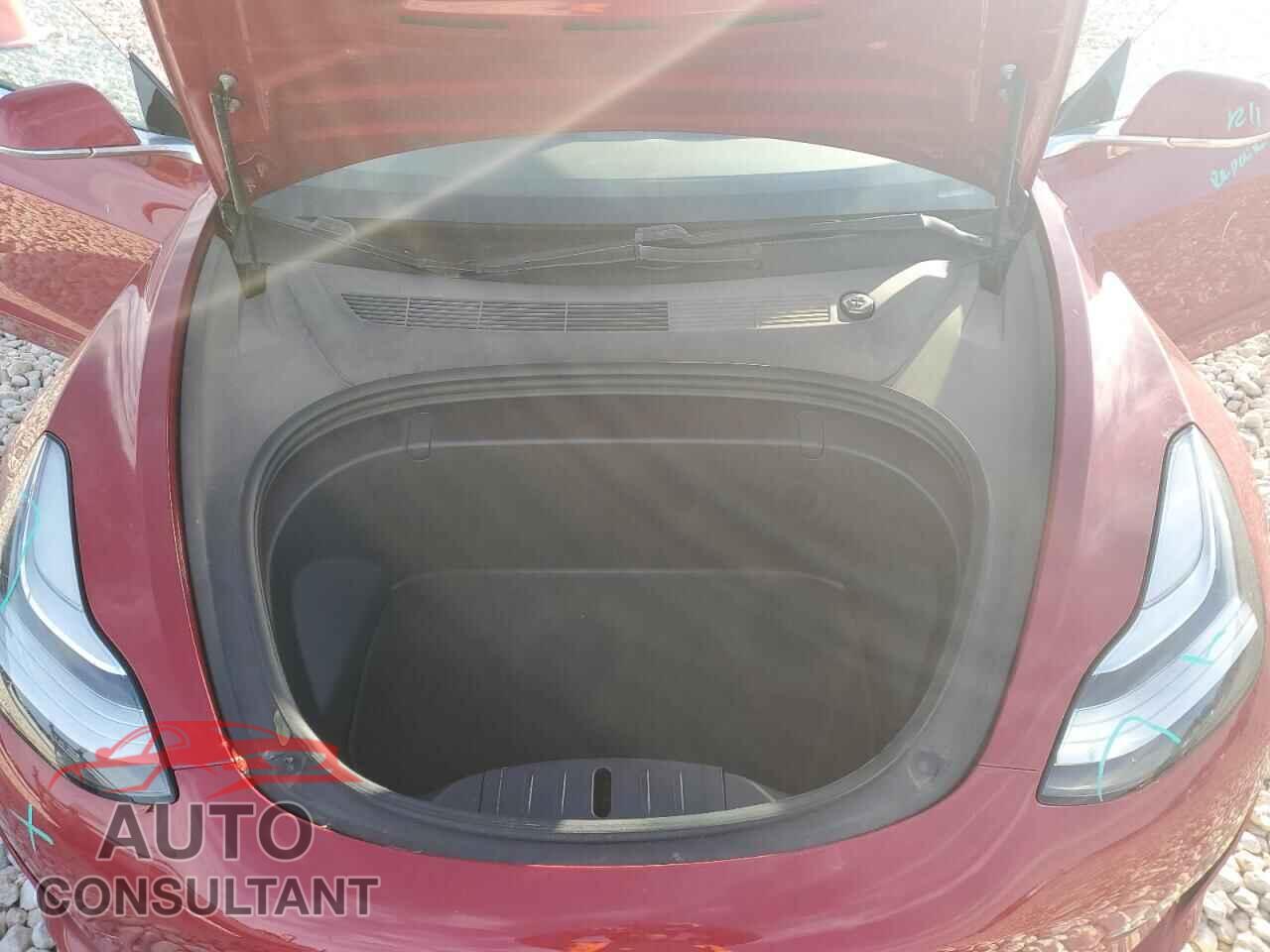 TESLA MODEL 3 2019 - 5YJ3E1EB9KF364856