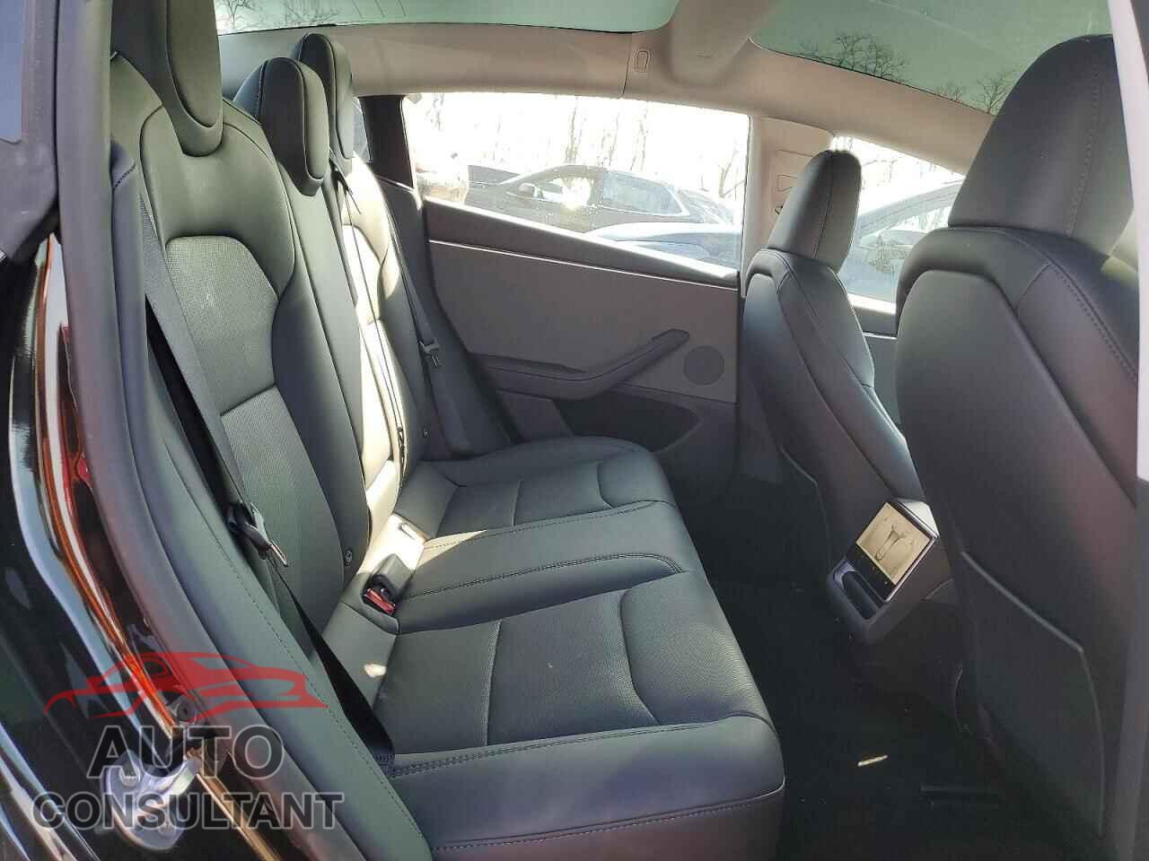 TESLA MODEL 3 2025 - 5YJ3E1EA4SF069297
