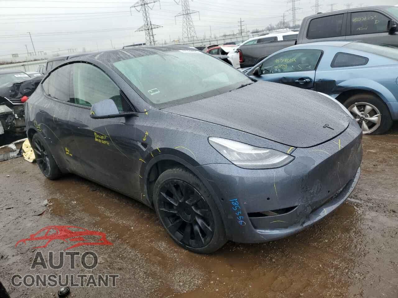 TESLA MODEL Y 2021 - 5YJYGAEE6MF185350