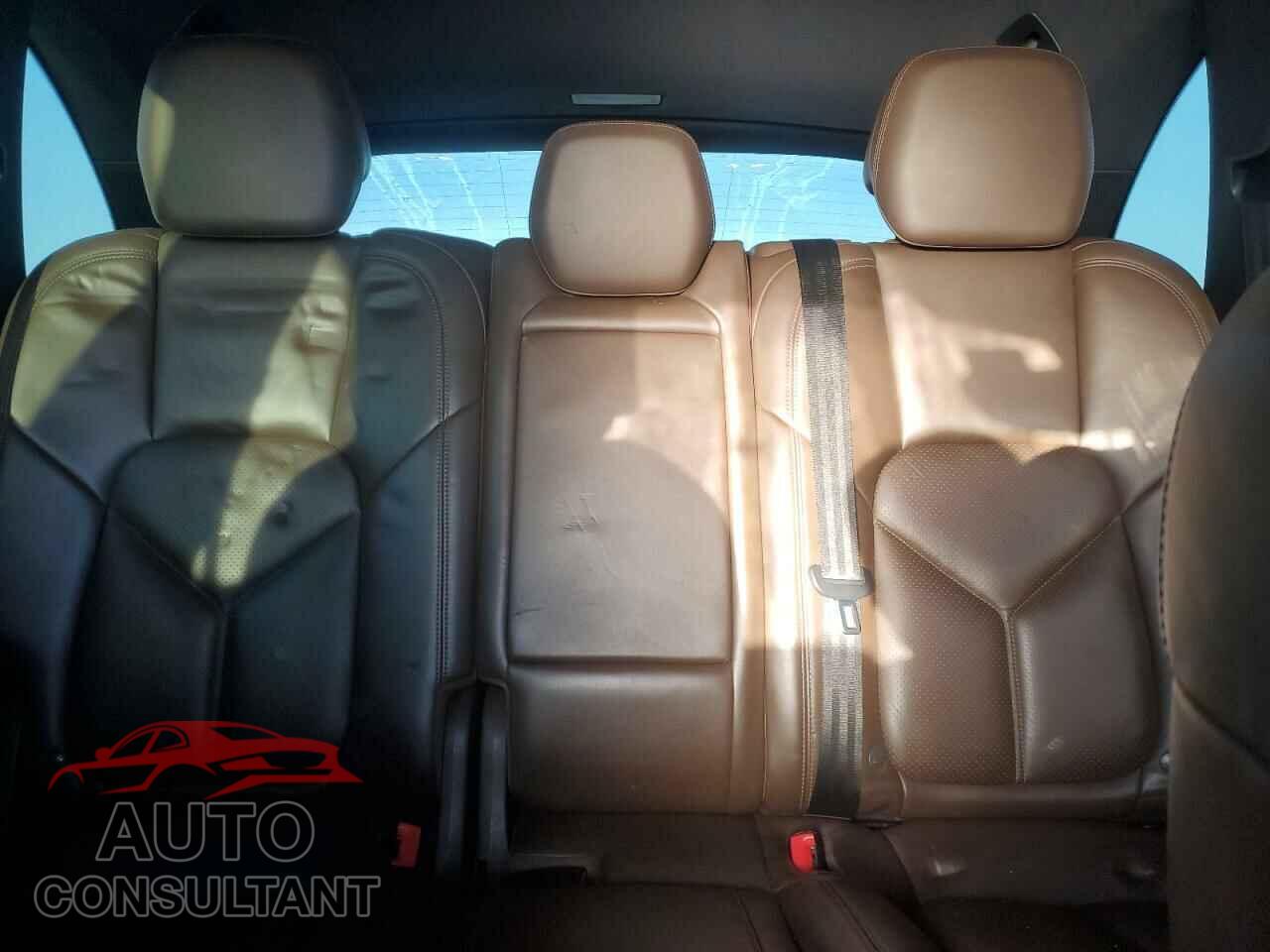 PORSCHE CAYENNE 2016 - WP1AA2A26GKA15645